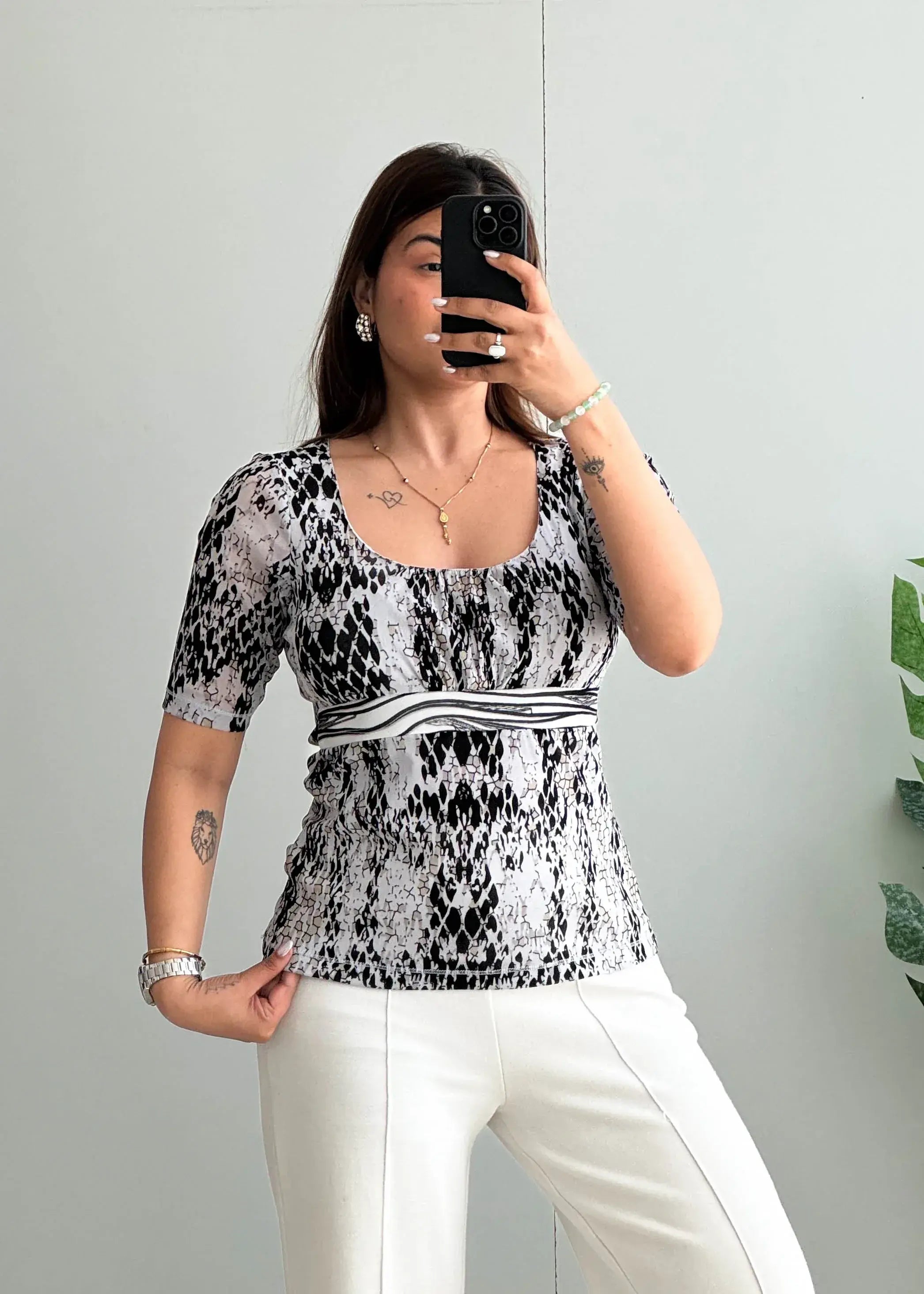 Size S-M, Y2K Black White Animal Print Scoop Neck Top - Closet by Payal