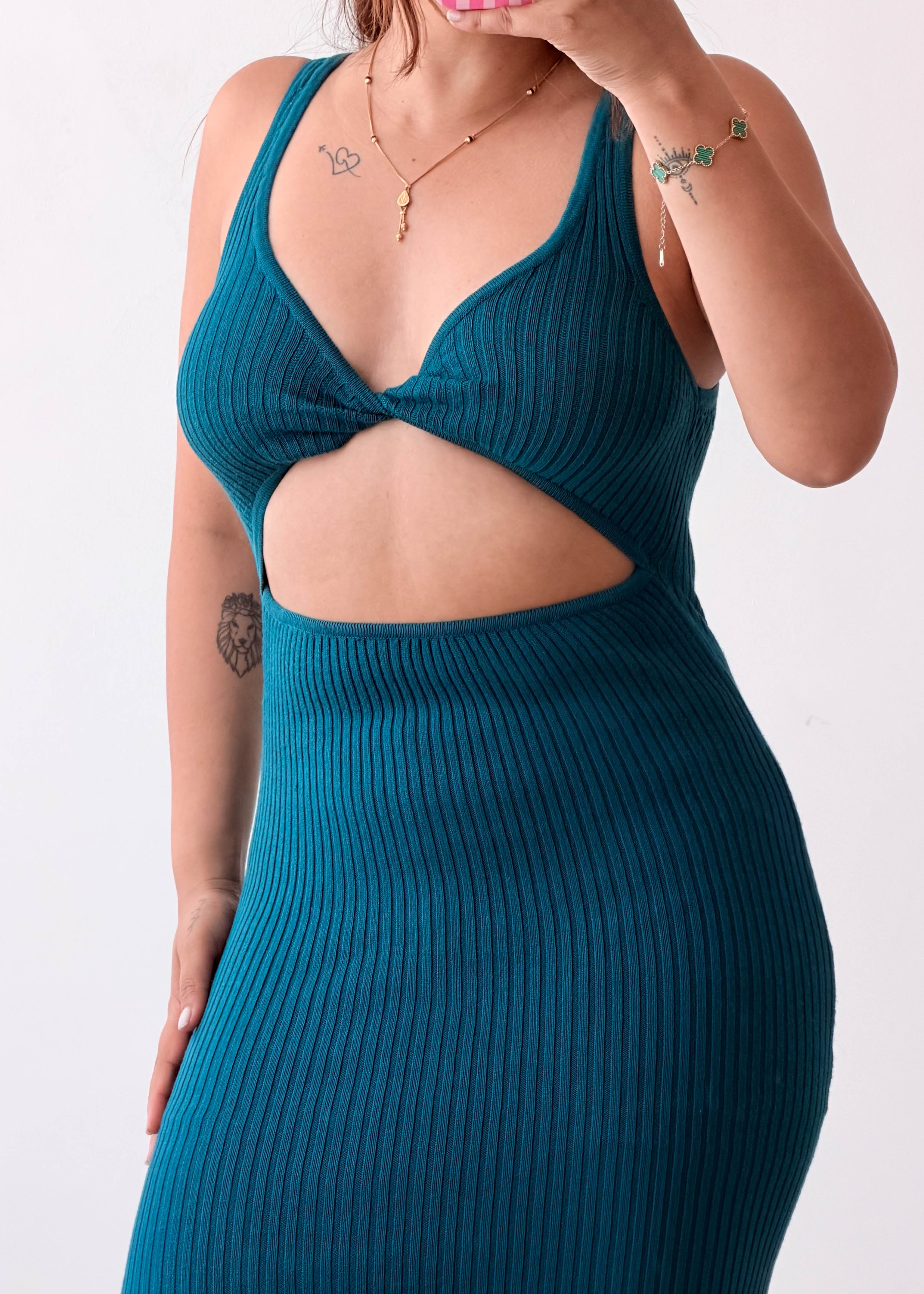 Size XS-S Teal Cut-Out Knit Midi Dress