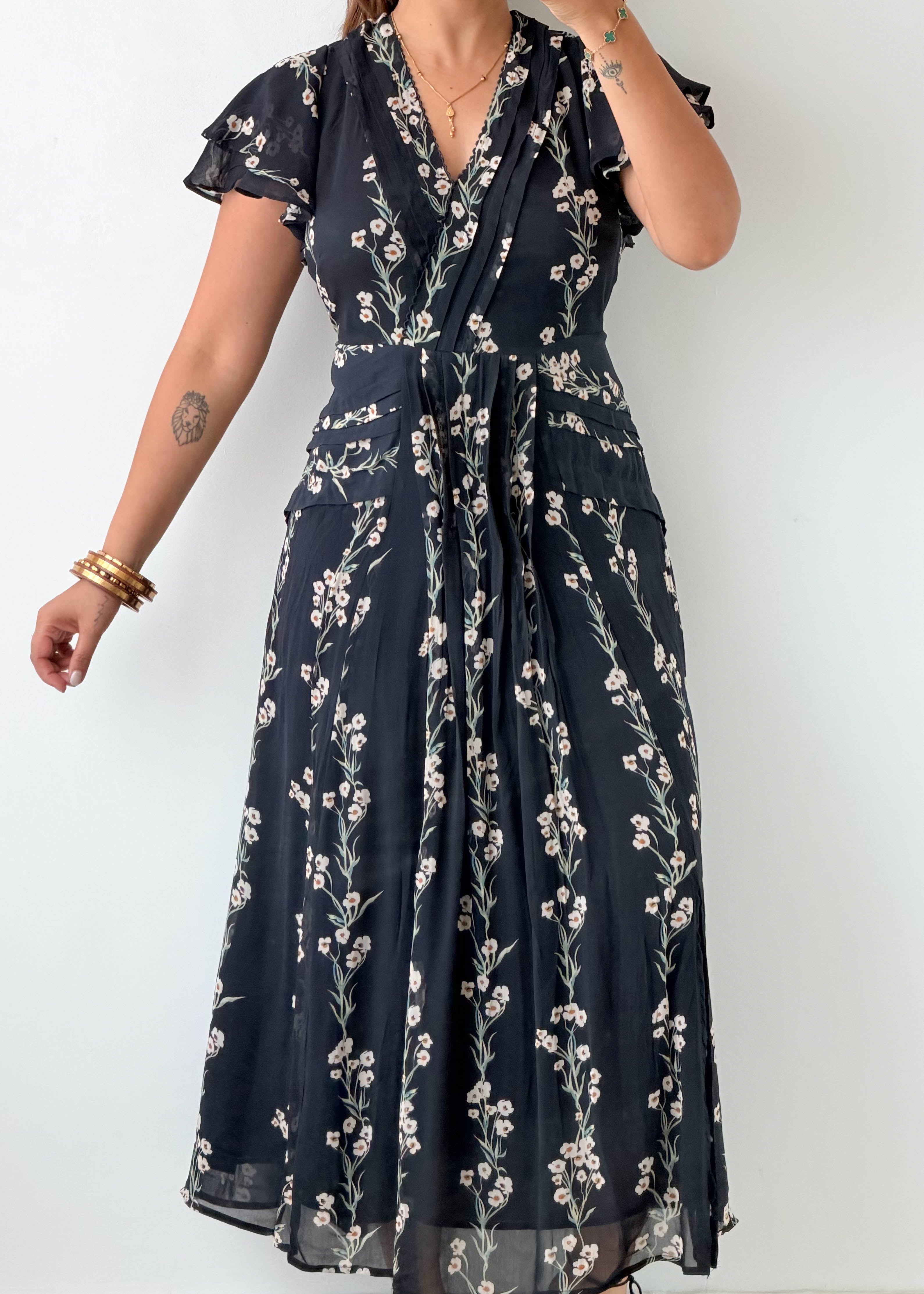 Size M & XL Black Floral Midi Dress