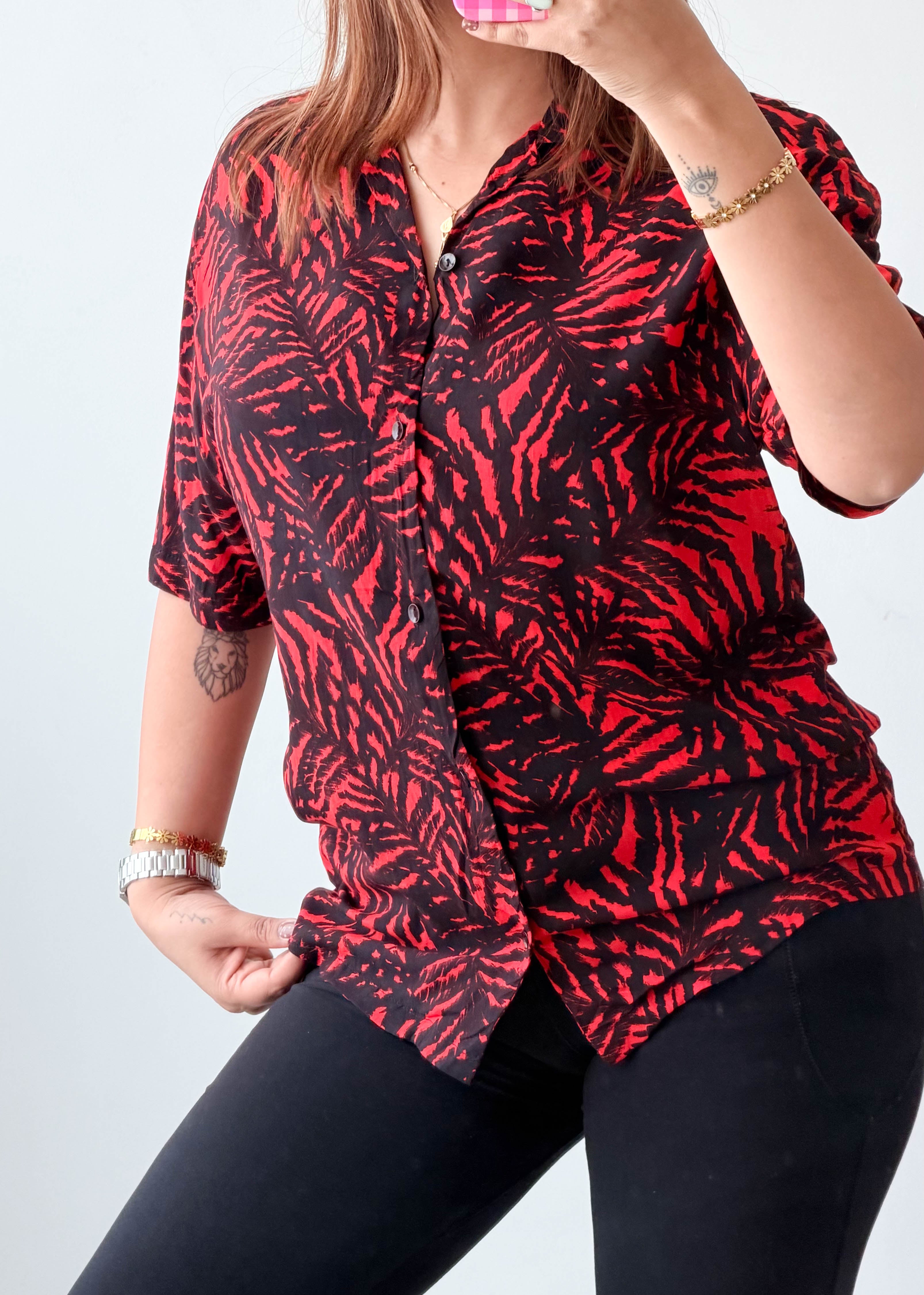 Size M-L Red Black Tropical Print Shirt Top