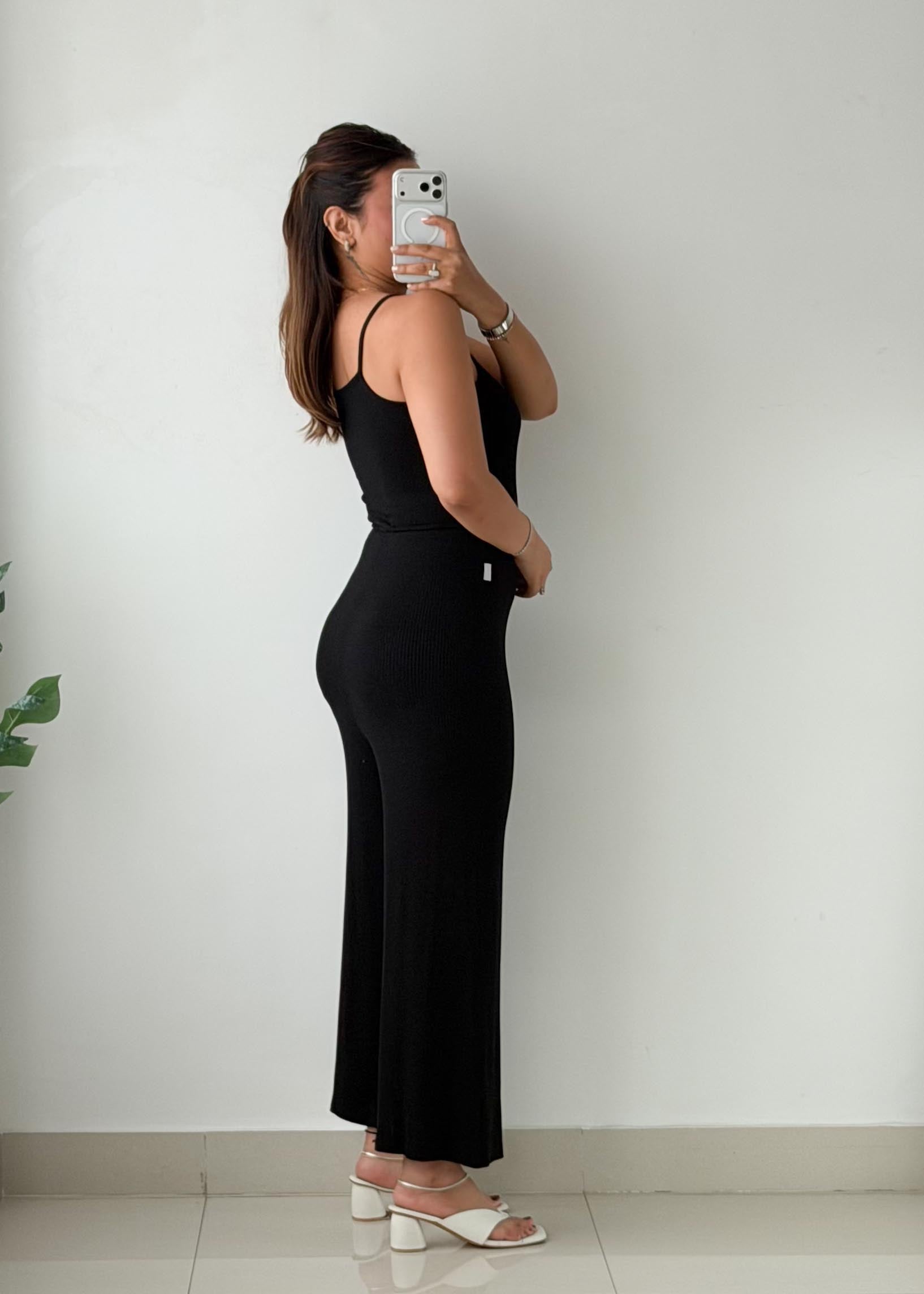 Size XS-S Black Sleeveless Ribbed Jumpsuit