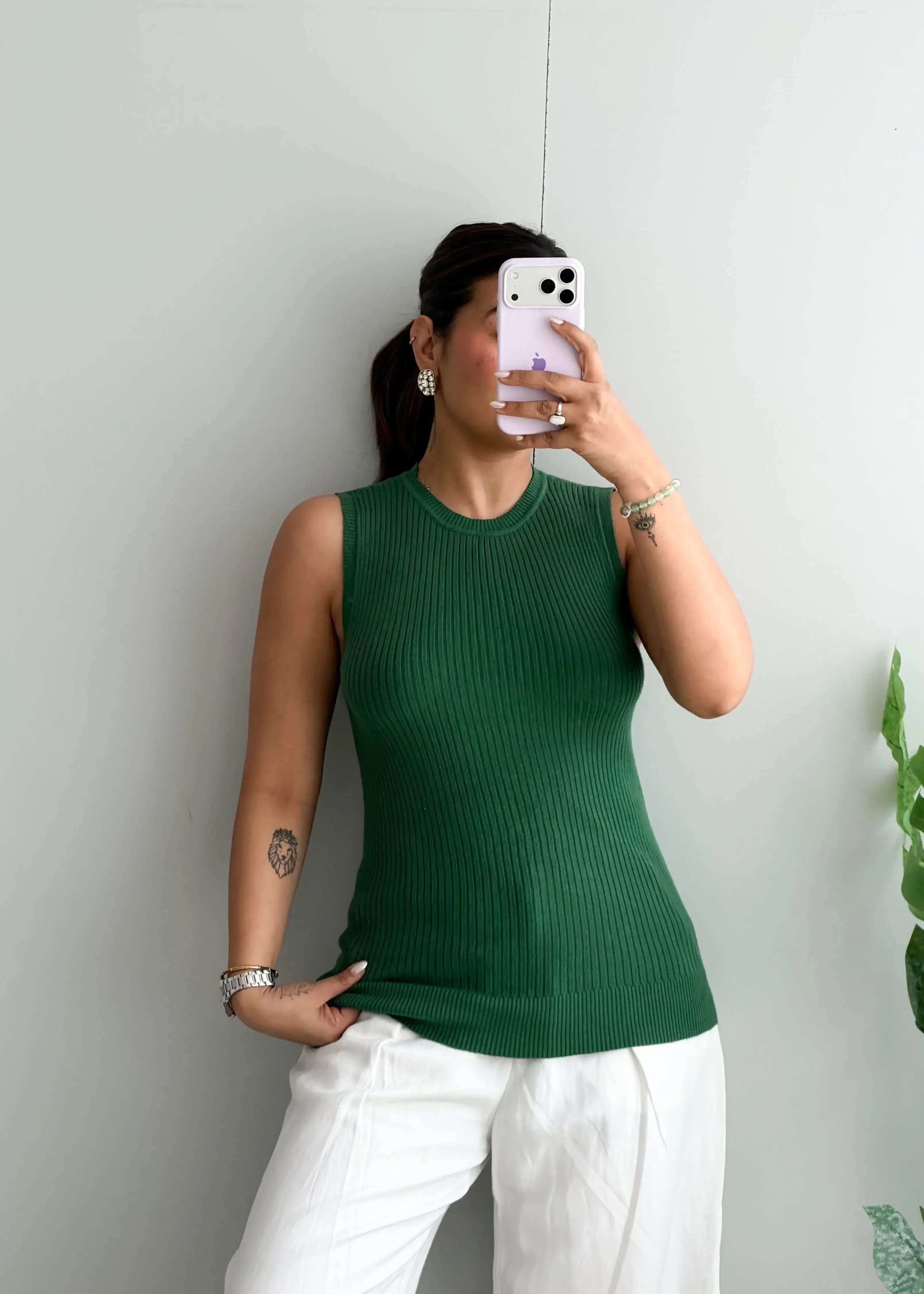 Size M-L, Green Ribbed High Neck Sleeveless Top - Closet by Payal