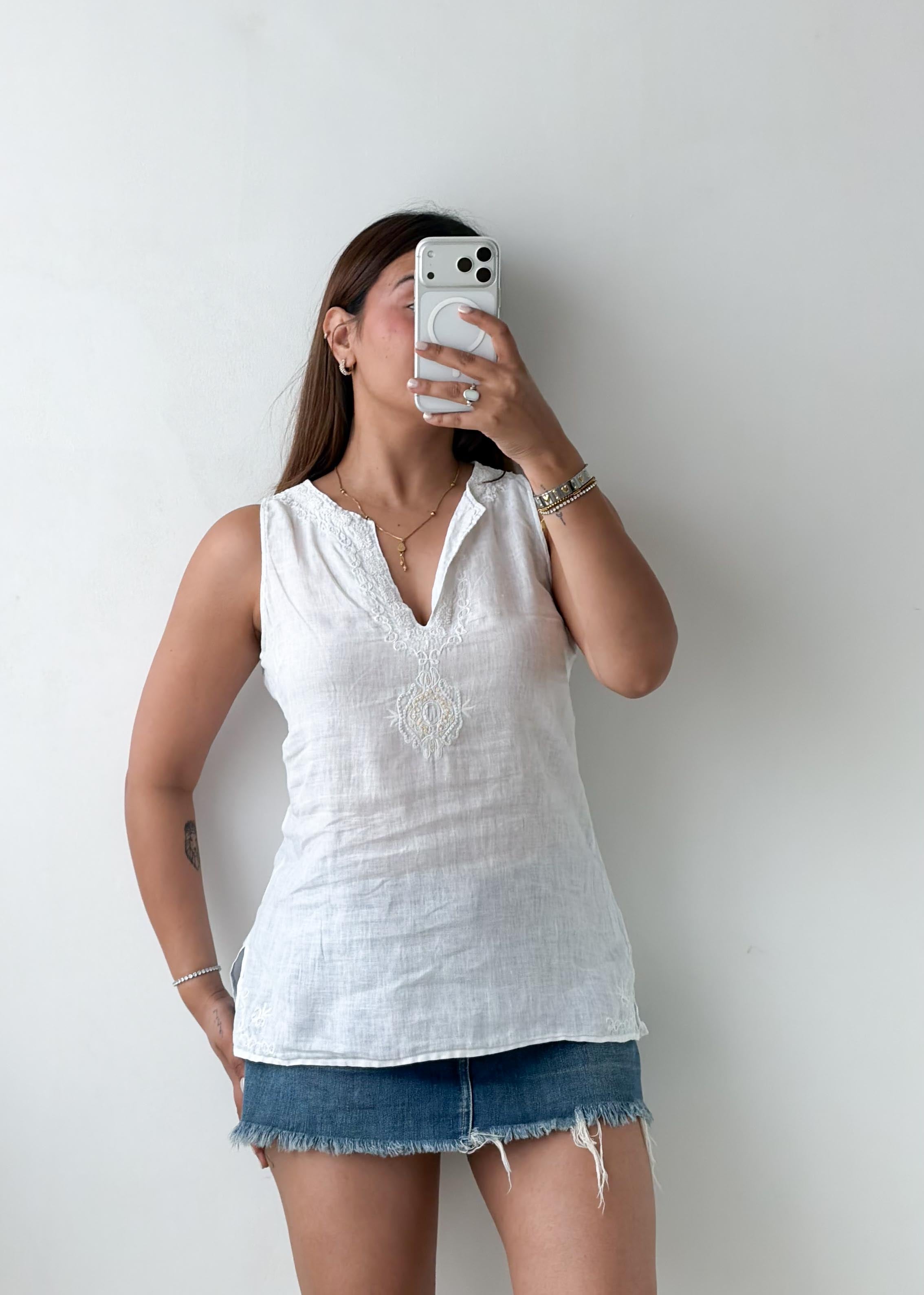 Size S-M White Linen Sleeveless Tunic Top
