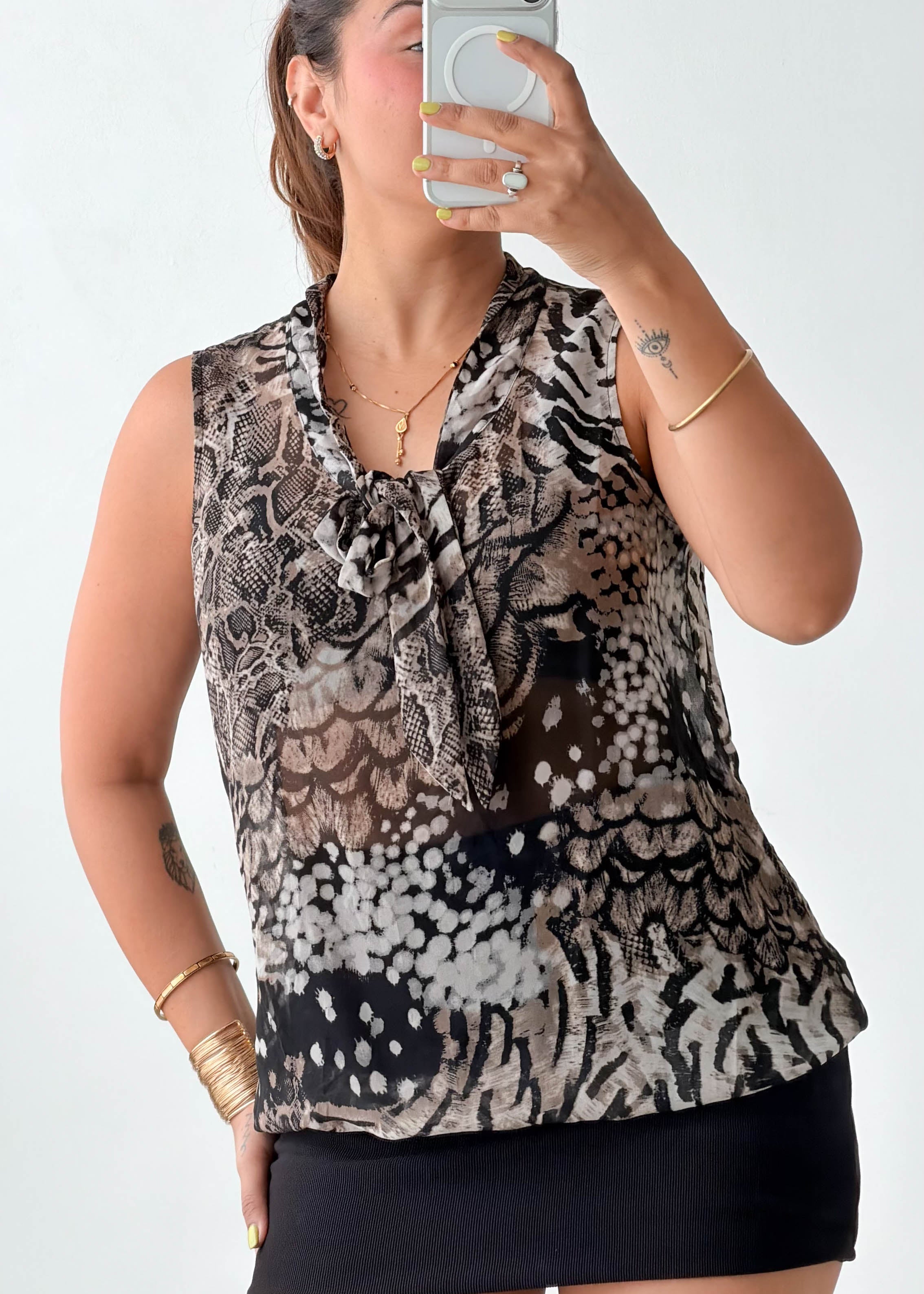 Size M-L Animal Print Sleeveless Blouse