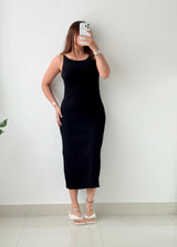 Size M-L Black Ribbed Knit Maxi Dress