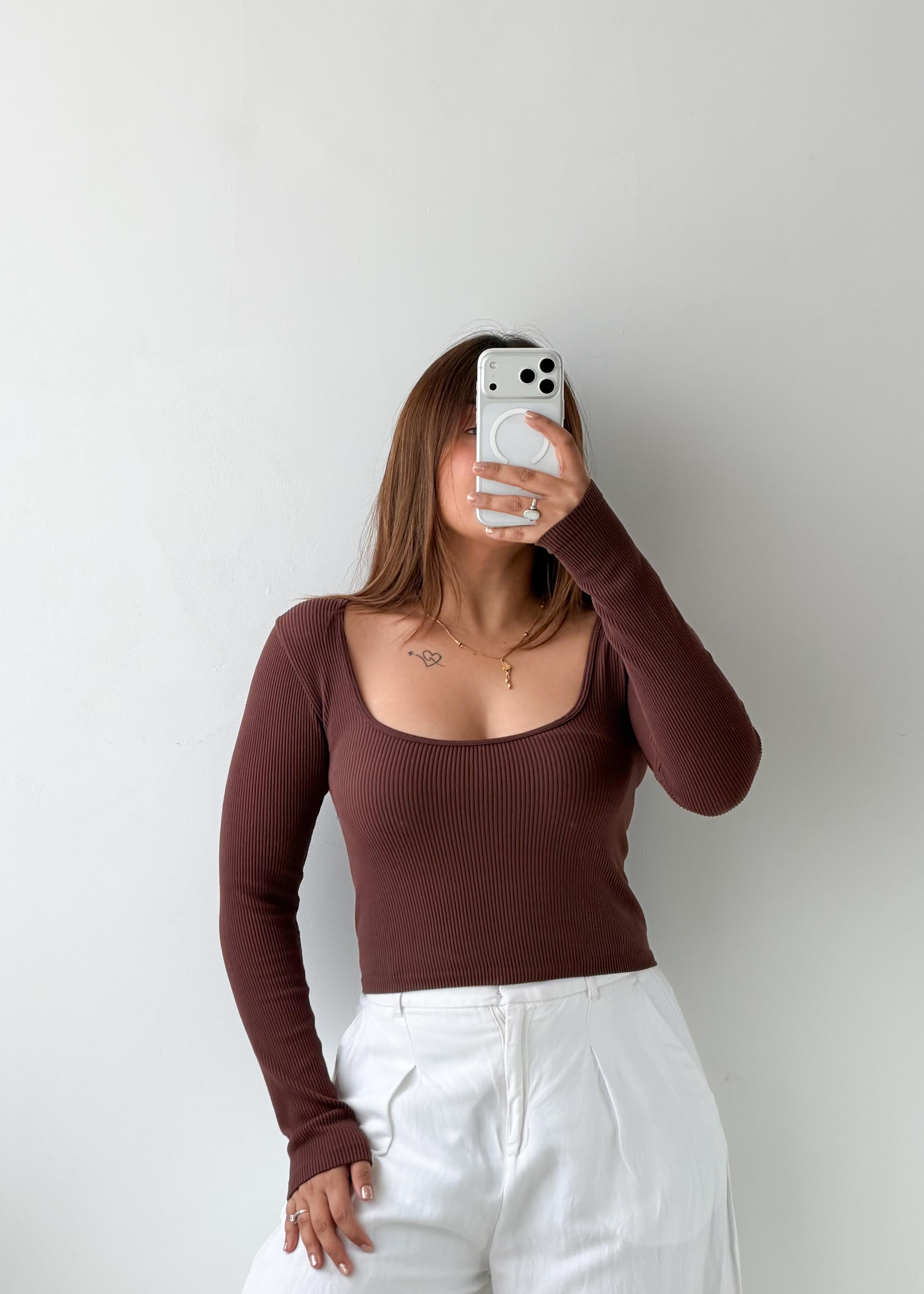 Size S-M Brown Square Neck Ribbed Top