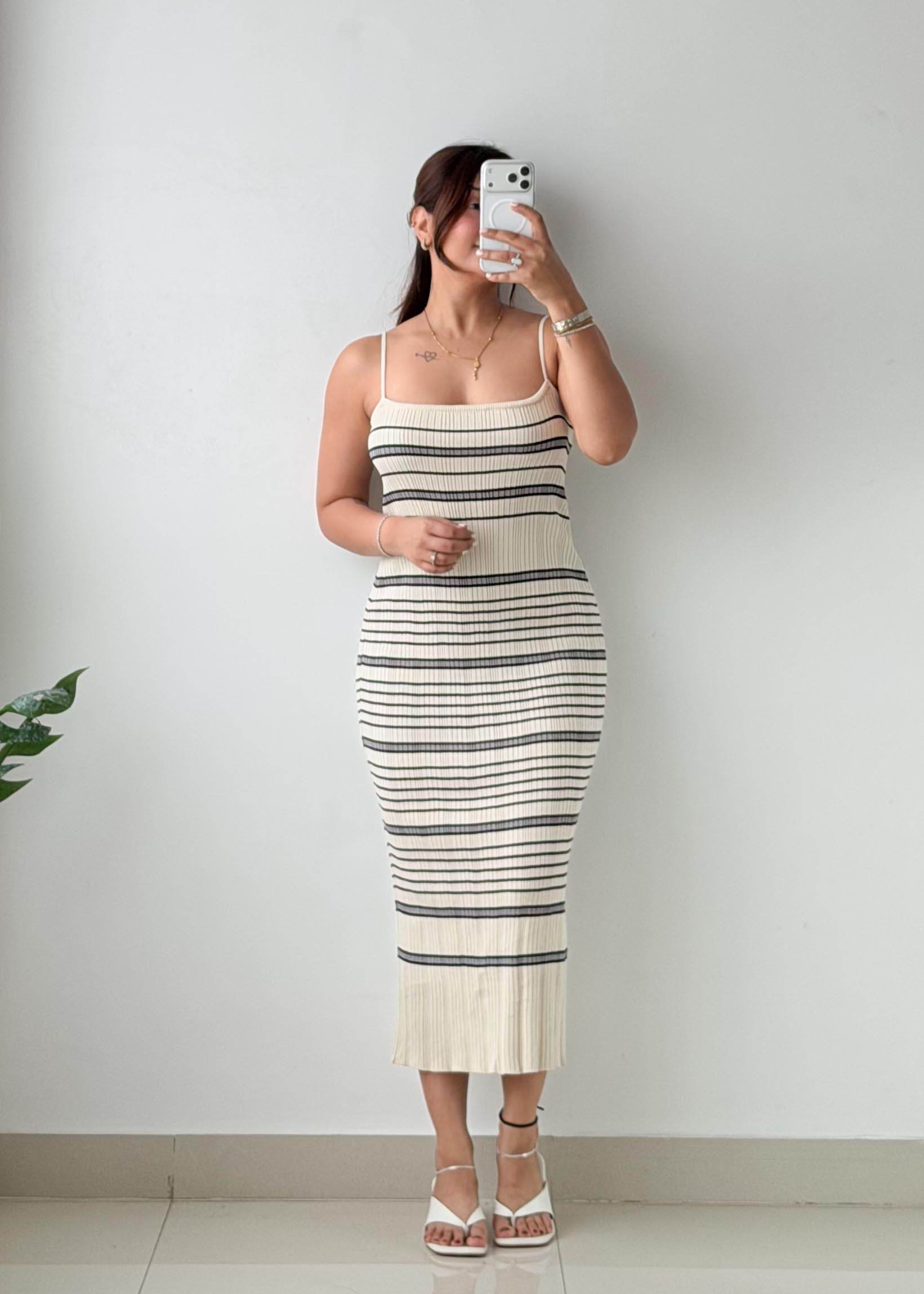 Size M-L Cream & Black Striped Ribbed Knit Midi Dress