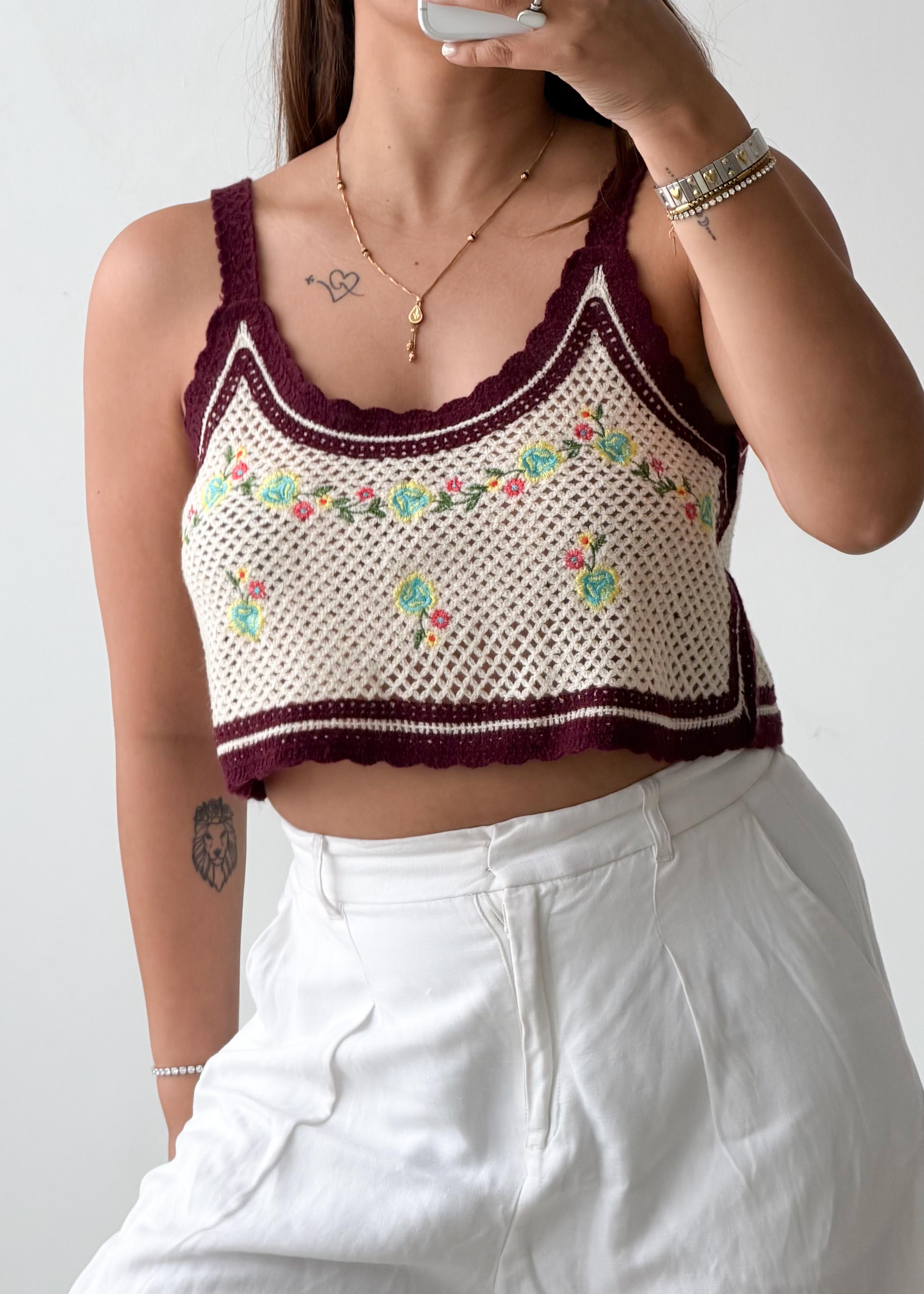Size M-L Cream Floral Crochet Crop Top