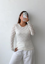 Size M White Floral Lace Long Sleeve Top