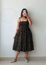Size XS-S Black Floral Flared Midi Dress