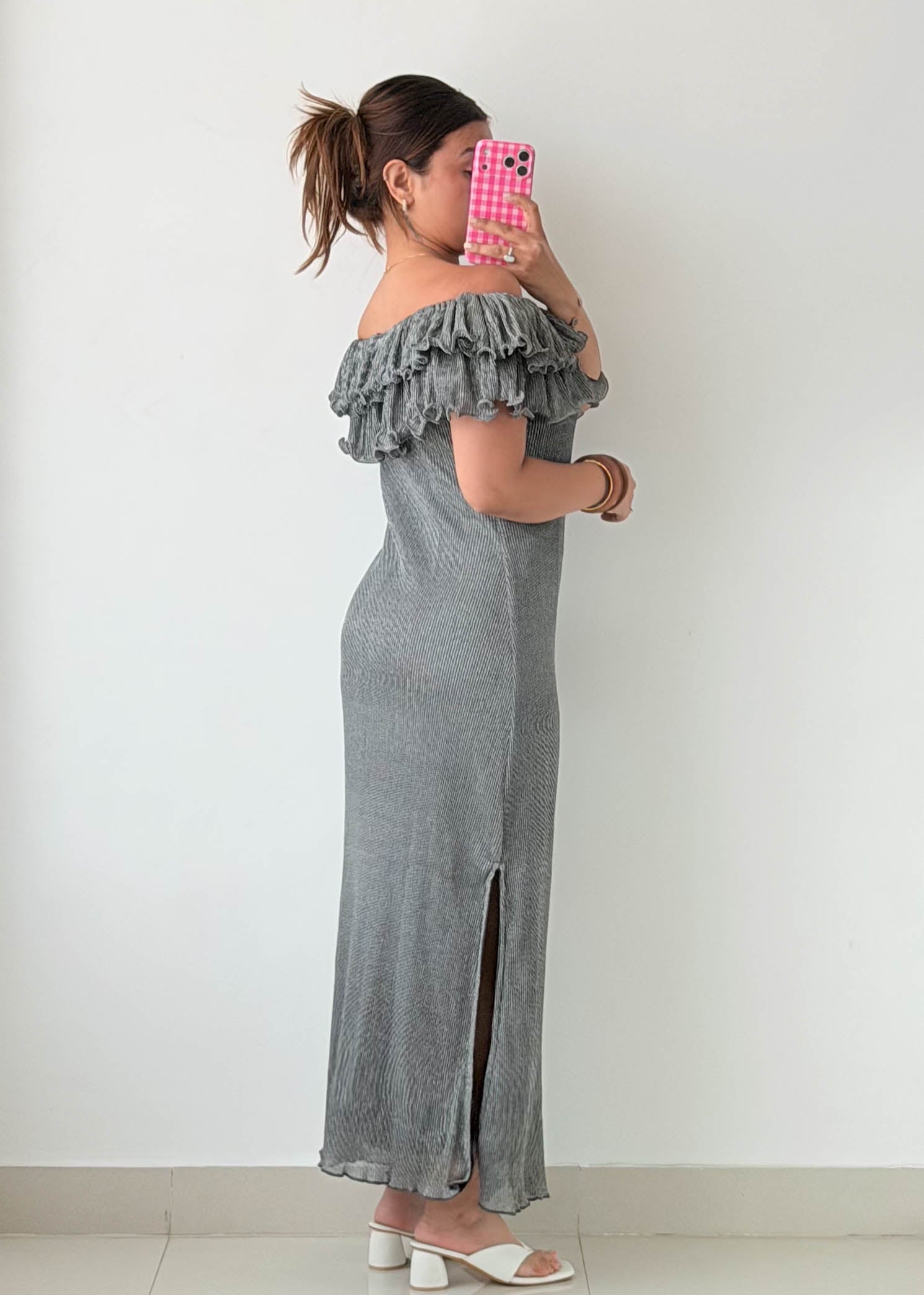 Size S-M Grey Off-Shoulder Ribbed Midi Dress
