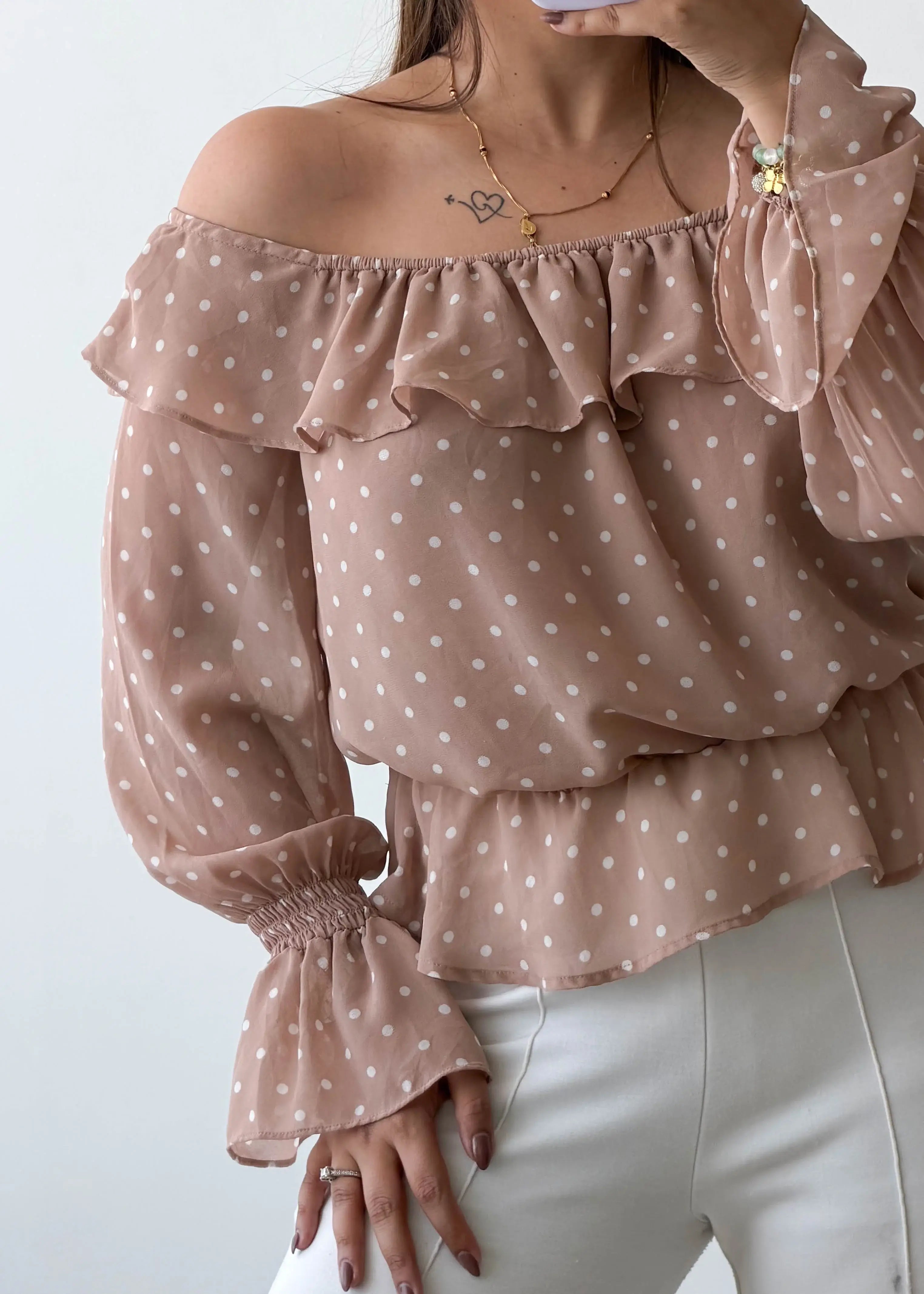 Size S-M, Off-Shoulder Polka Dot Top