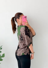 Size M-L Green Abstract Print Top