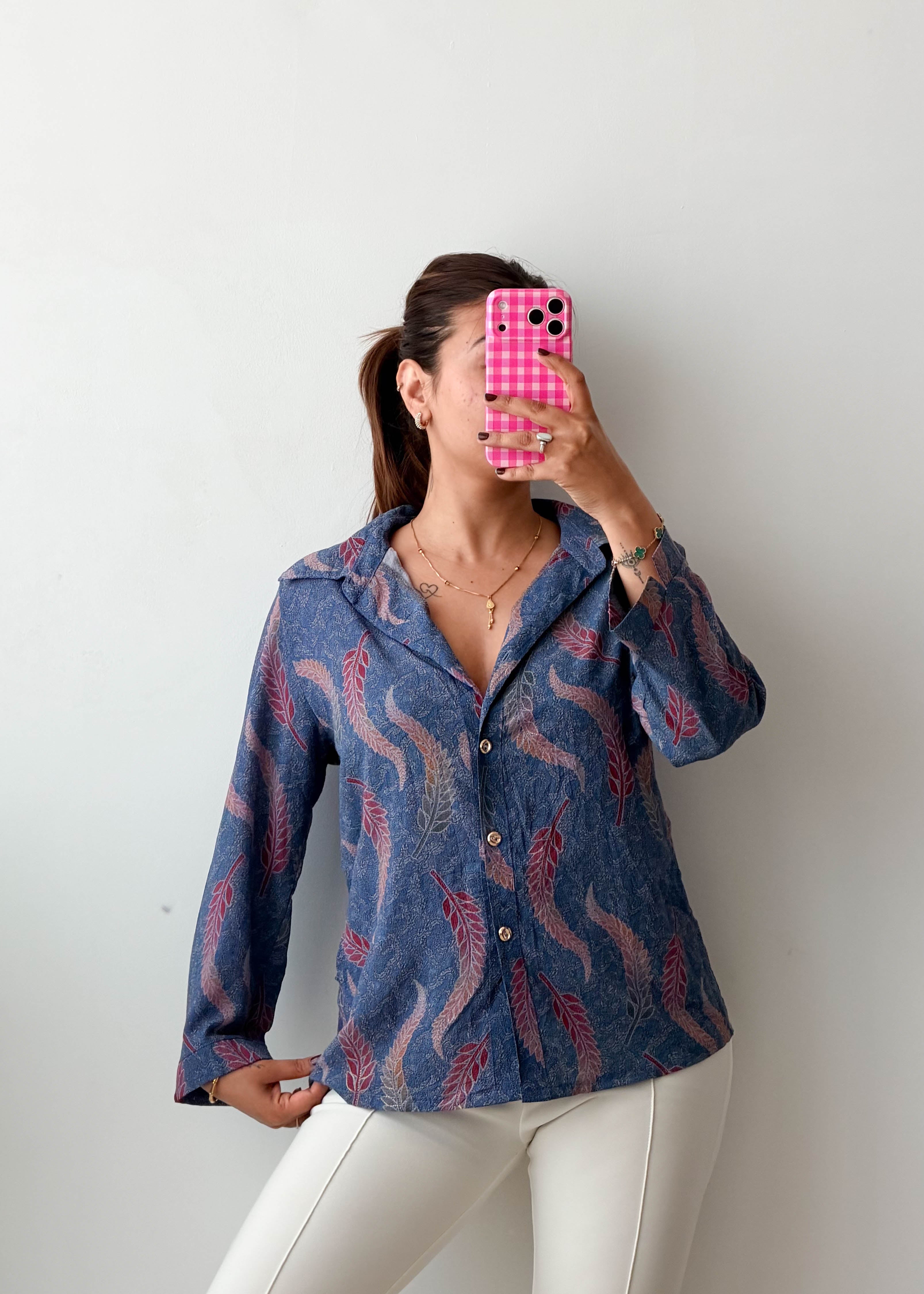 Size S-M Blue Feather Print Shirt