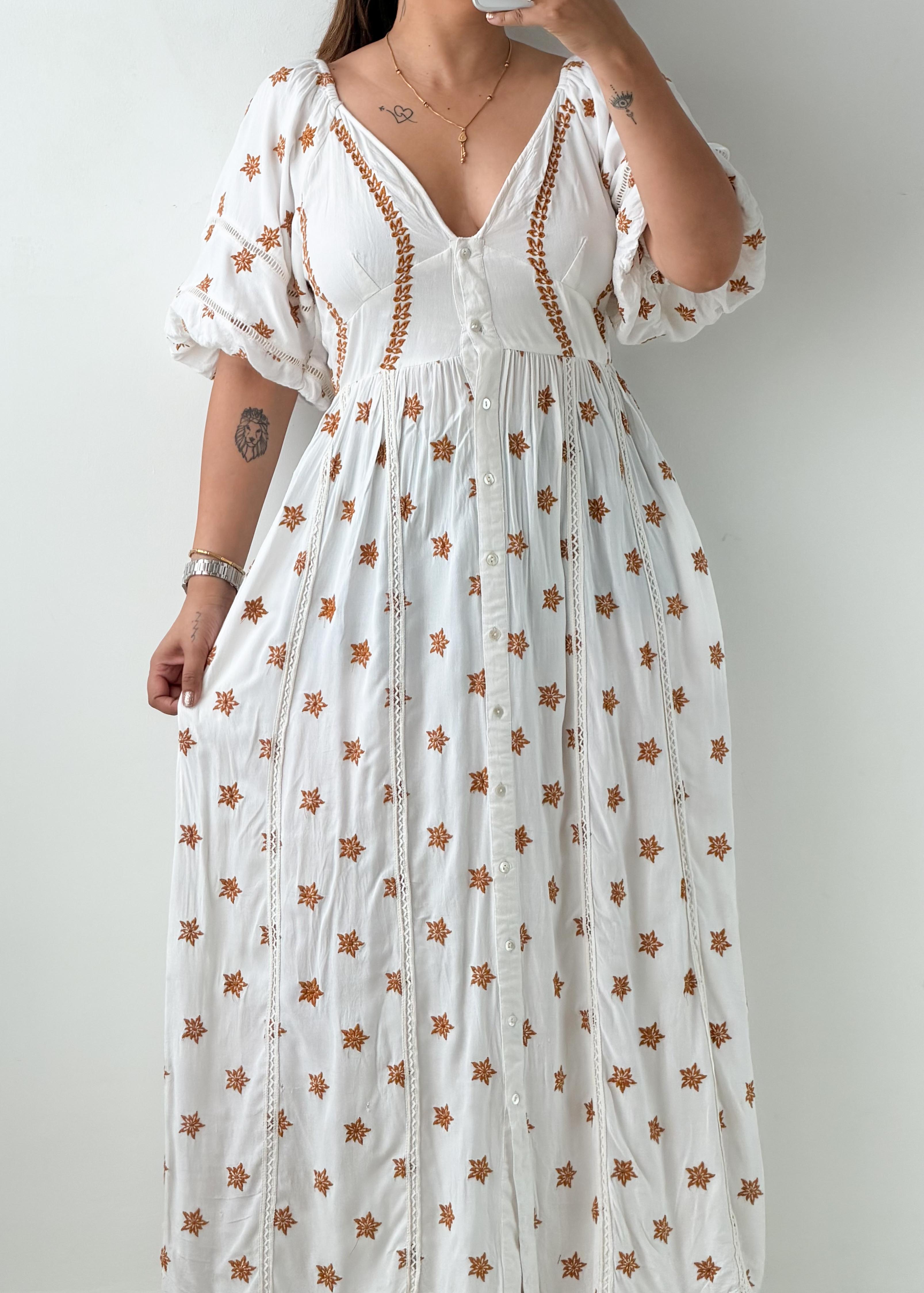Size M-L White Embroidered Boho Maxi Dress