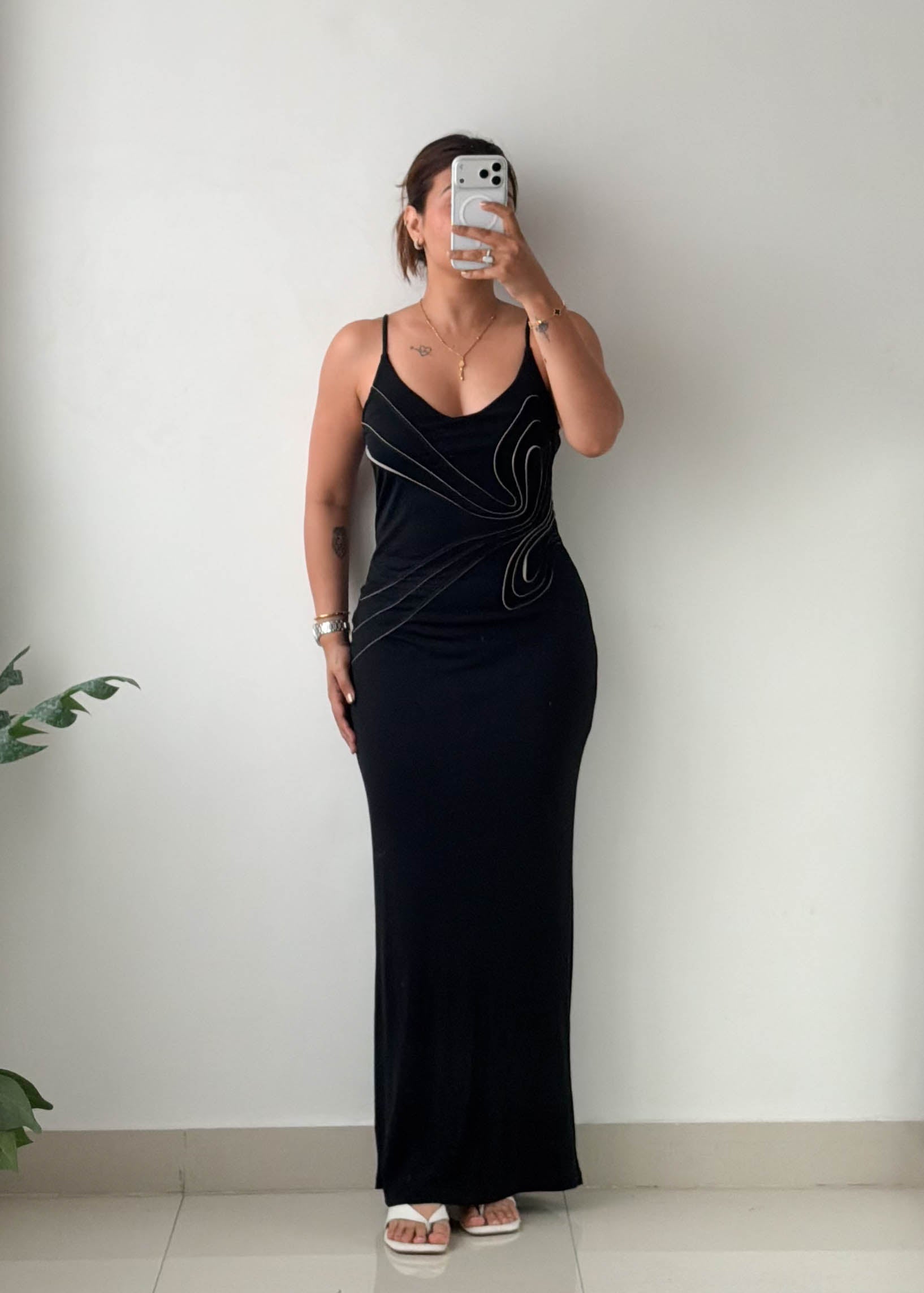 Size S-M Black Abstract Stitch Maxi Dress
