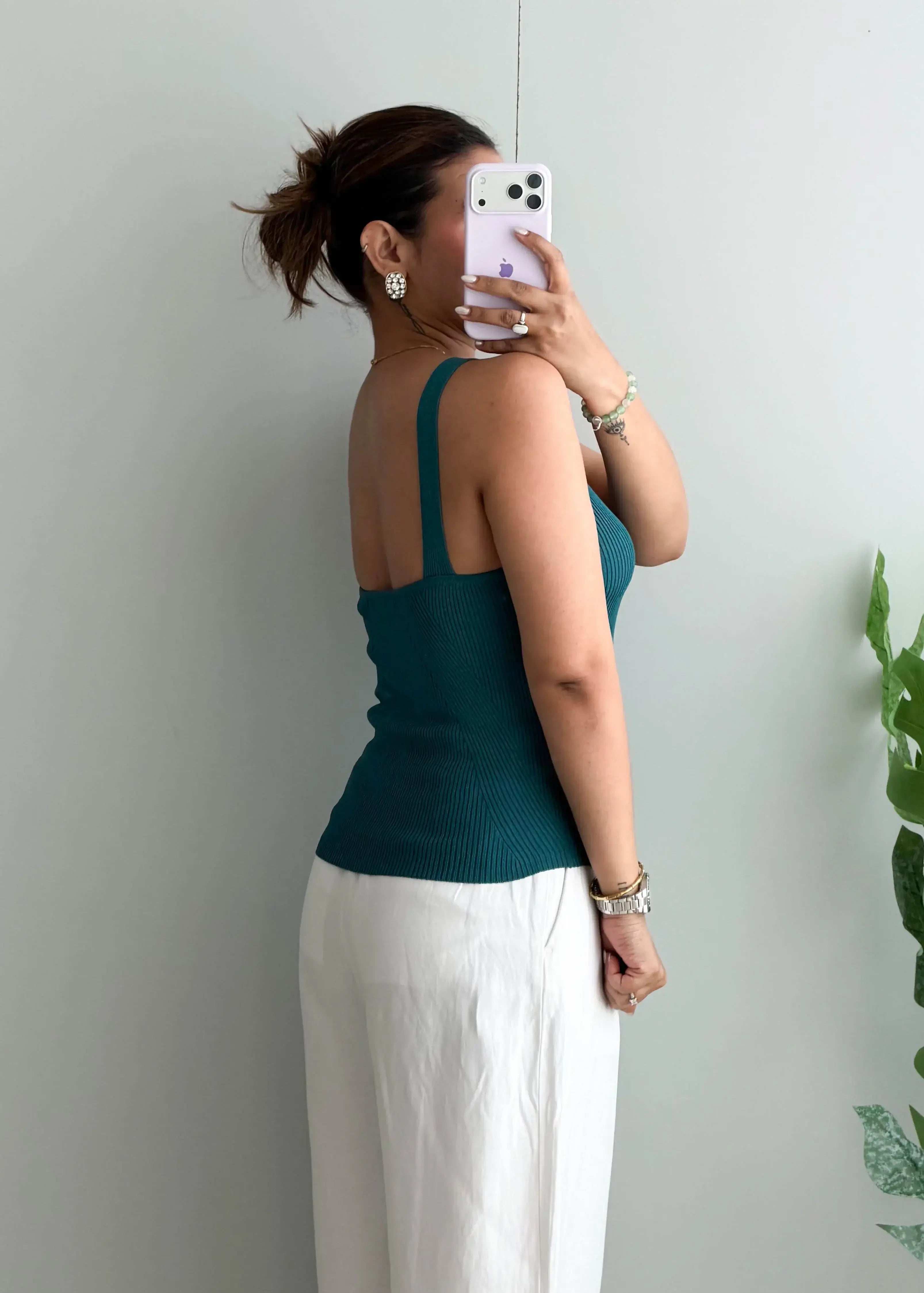 Size L-XL, Teal Sleeveless V-Neck Top - Closet by Payal