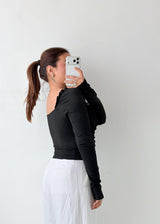 Size S-M Black Ruched Front Top
