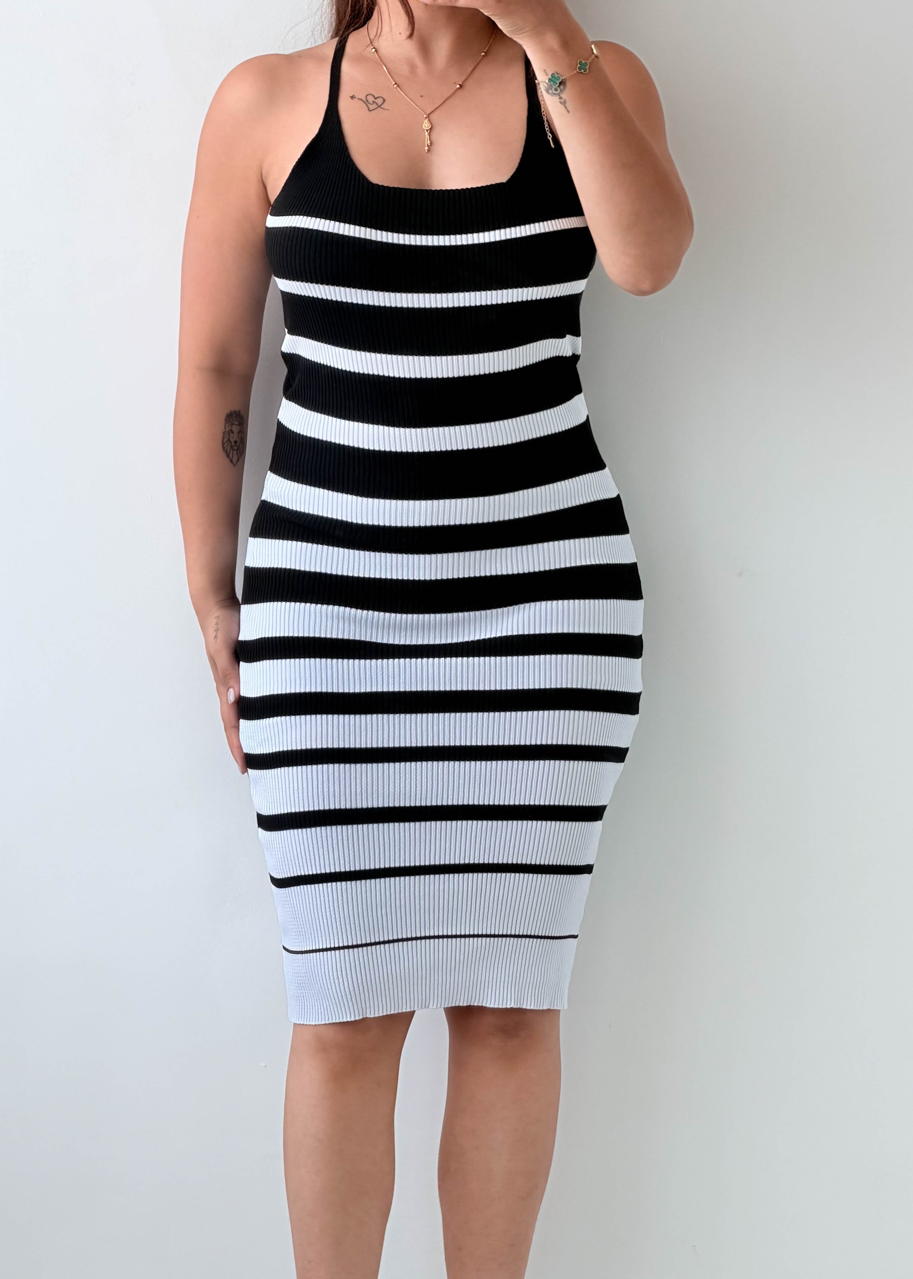 Size M-L Black & White Ribbed Bodycon Dress