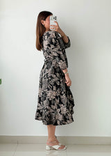 Size M-L Black Printed Midi Dress