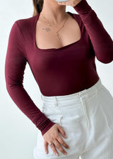 Size M-L Burgundy Square Neck Top