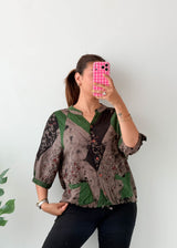 Size M-L Green Abstract Print Top