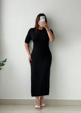 Size L-XL Black Ribbed Knit Maxi Dress