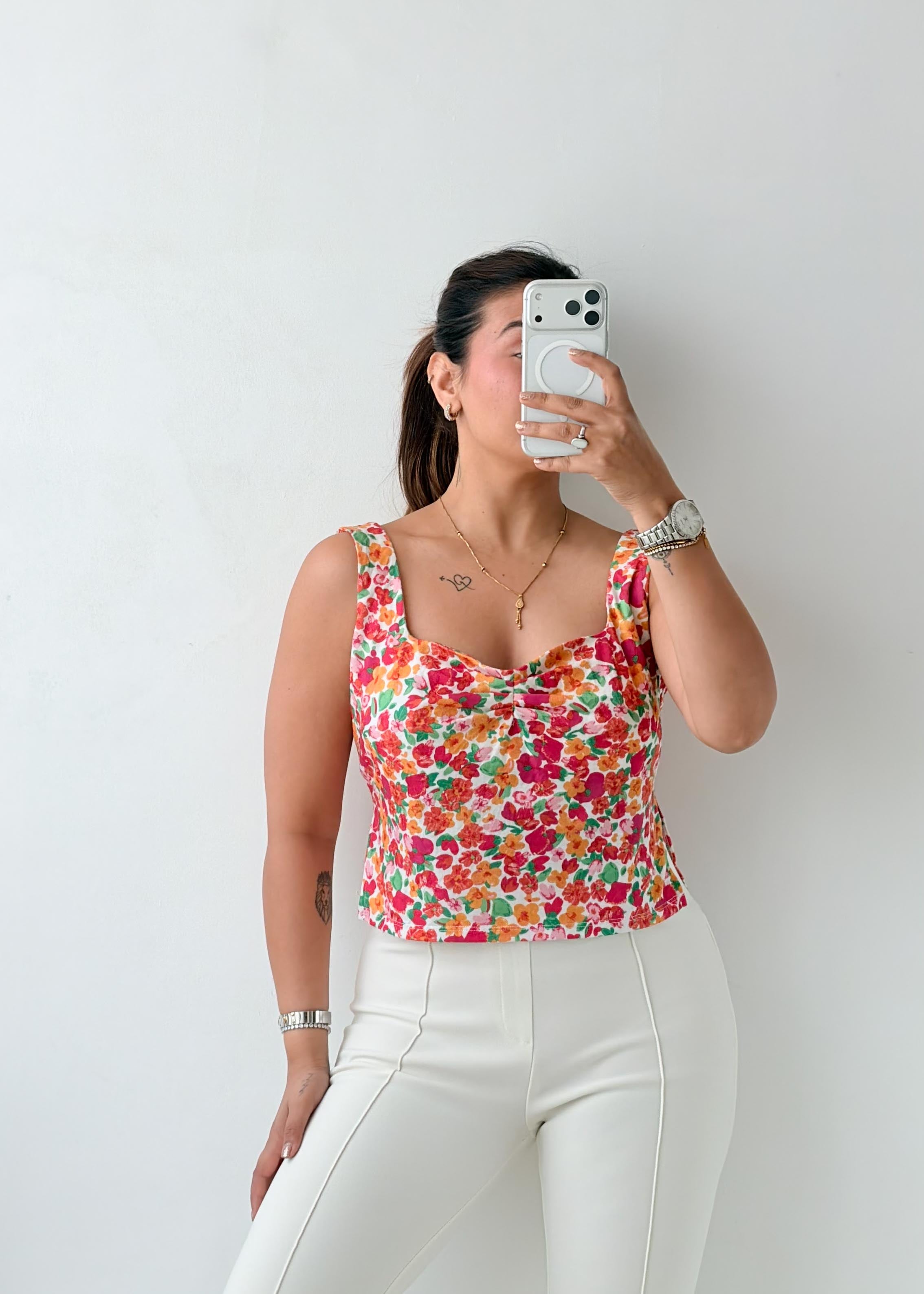Size M Multicolor Floral Cowl Neck Top