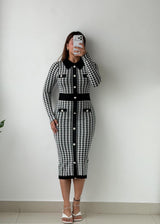 Size S-M Black & White Houndstooth Knit Midi Dress