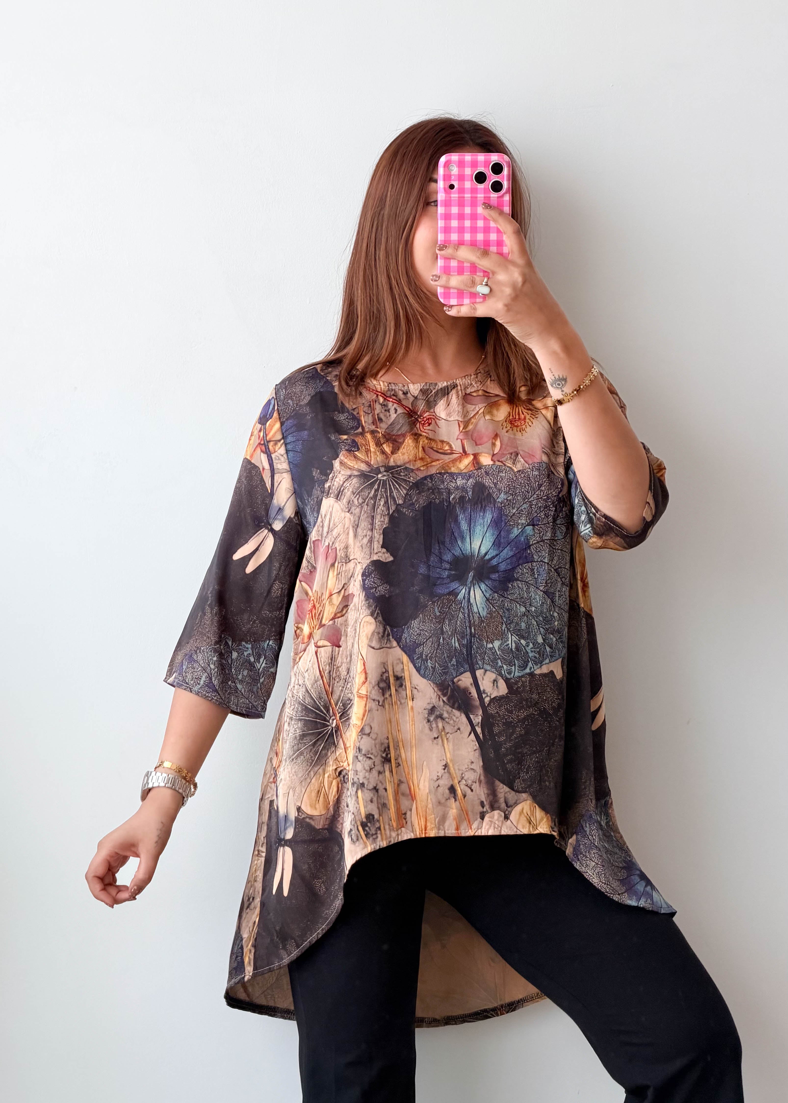 Size L-XL Brown Abstract High-Low Tunic Top