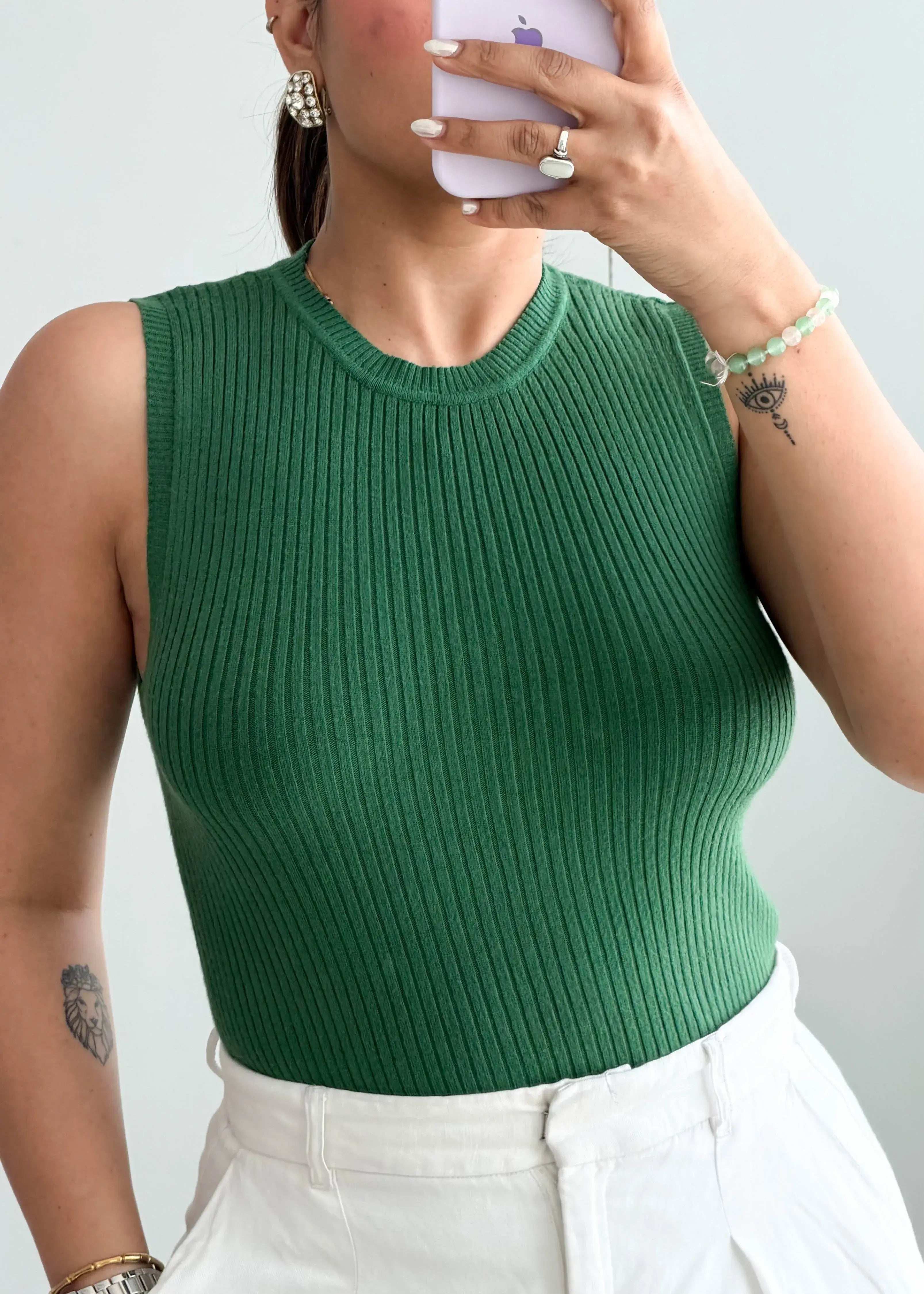 Size M-L, Green Ribbed High Neck Sleeveless Top - Closet by Payal