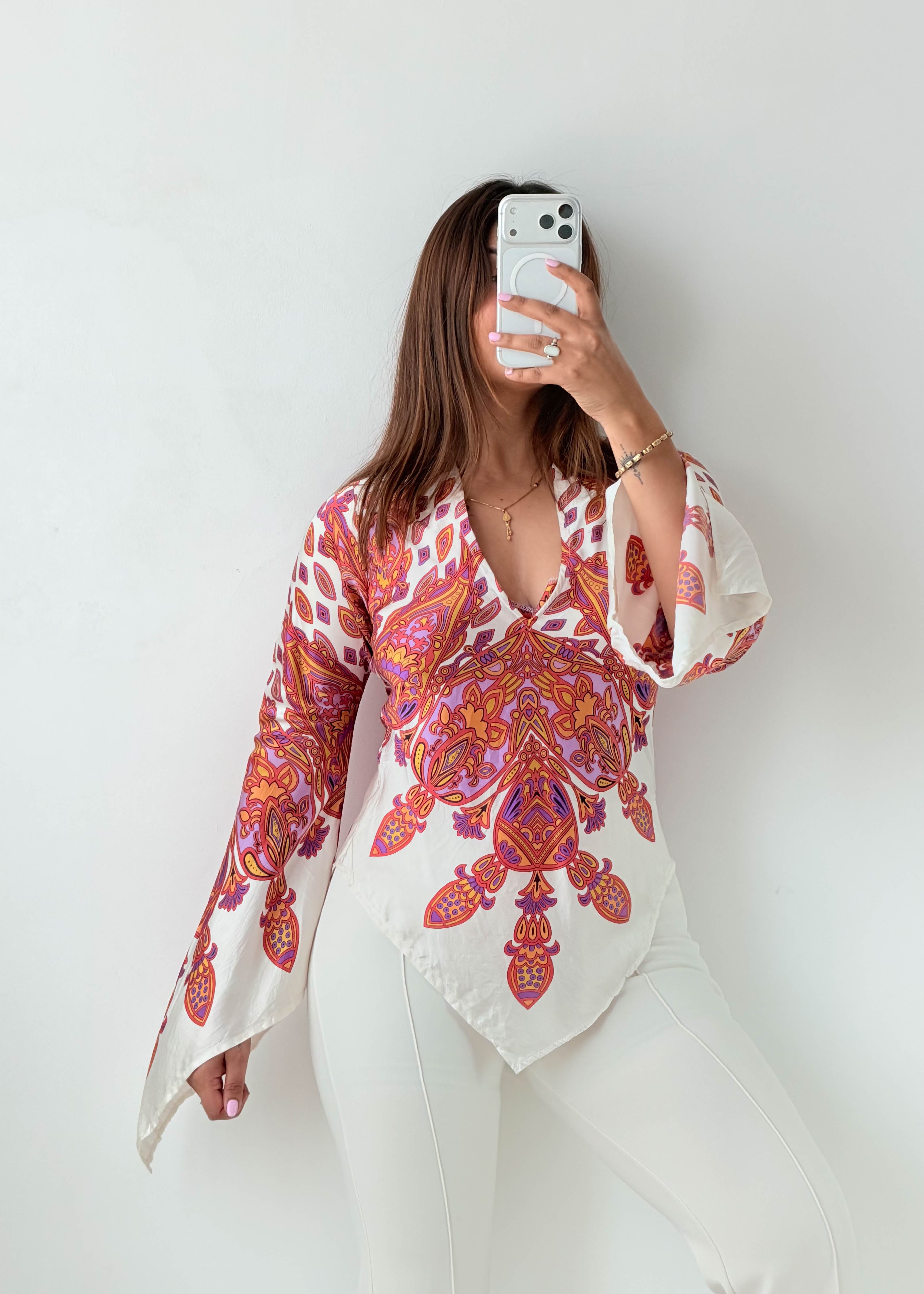 Size XS-S White & Pink Paisley Handkerchief Blouse