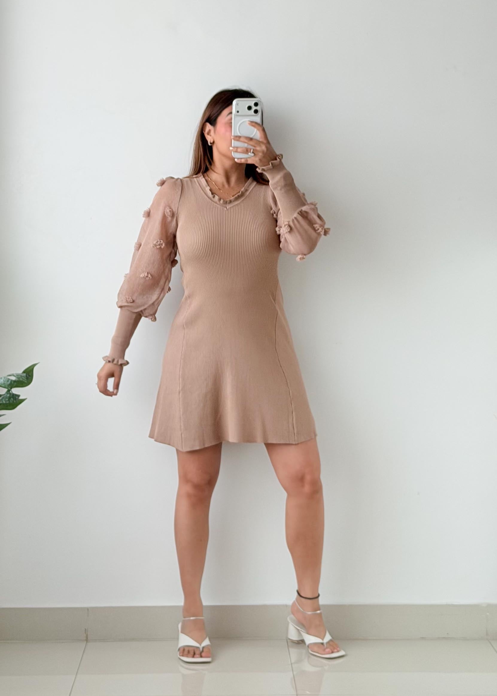 Size M-L Beige Pearl Sleeve Knit Mini Dress