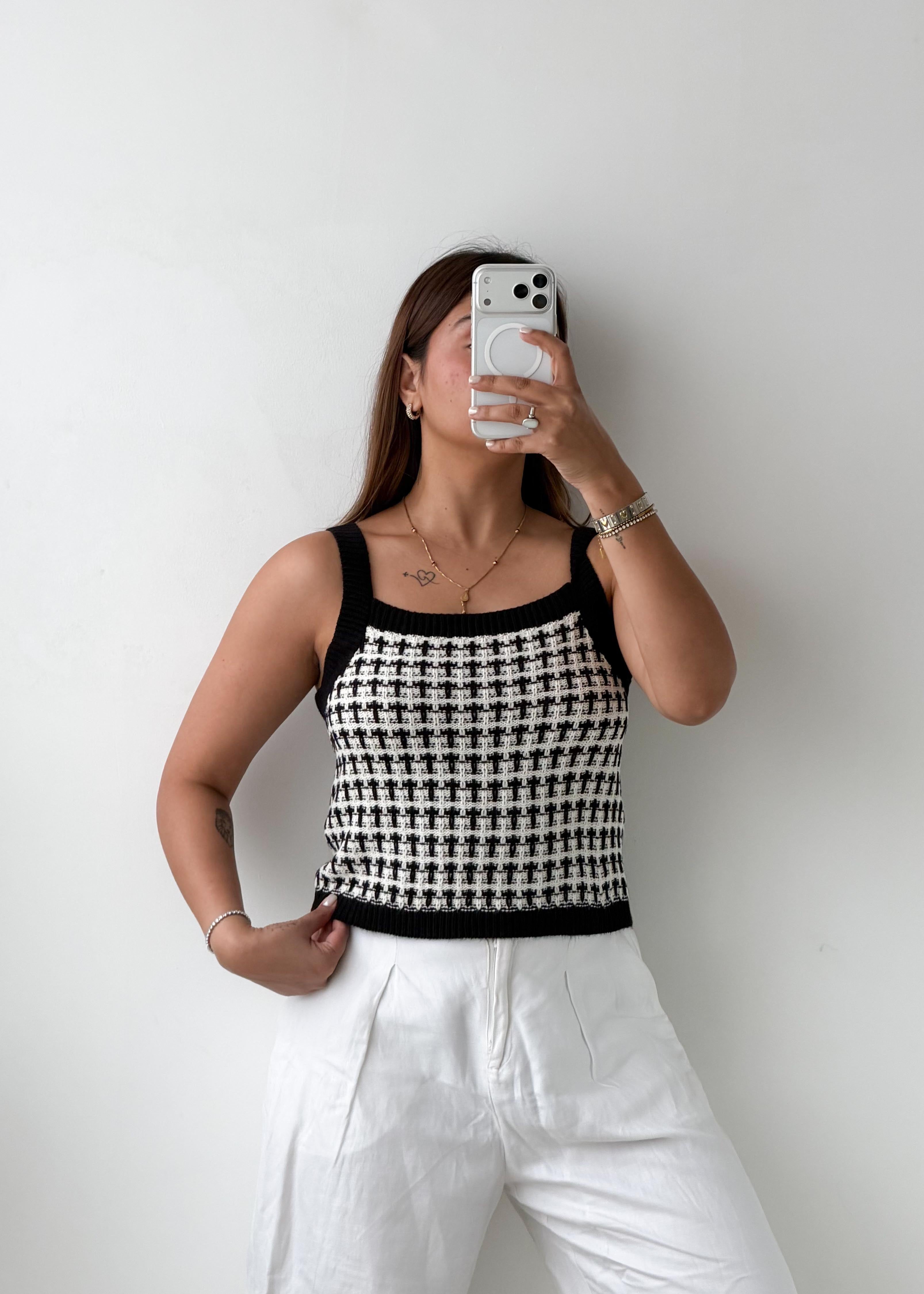 Size M-L Black & White Crochet Knit Tank Top
