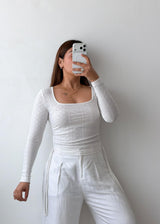 Size S-M White Textured Square Neck Top
