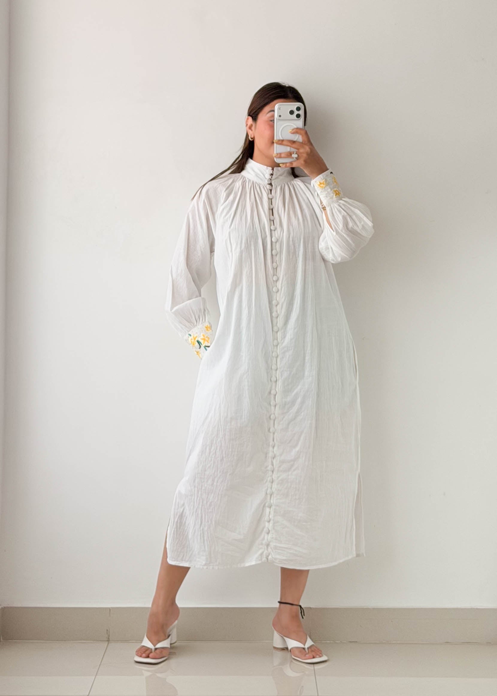 Size M-L White Embroidered Shirt Midi Dress