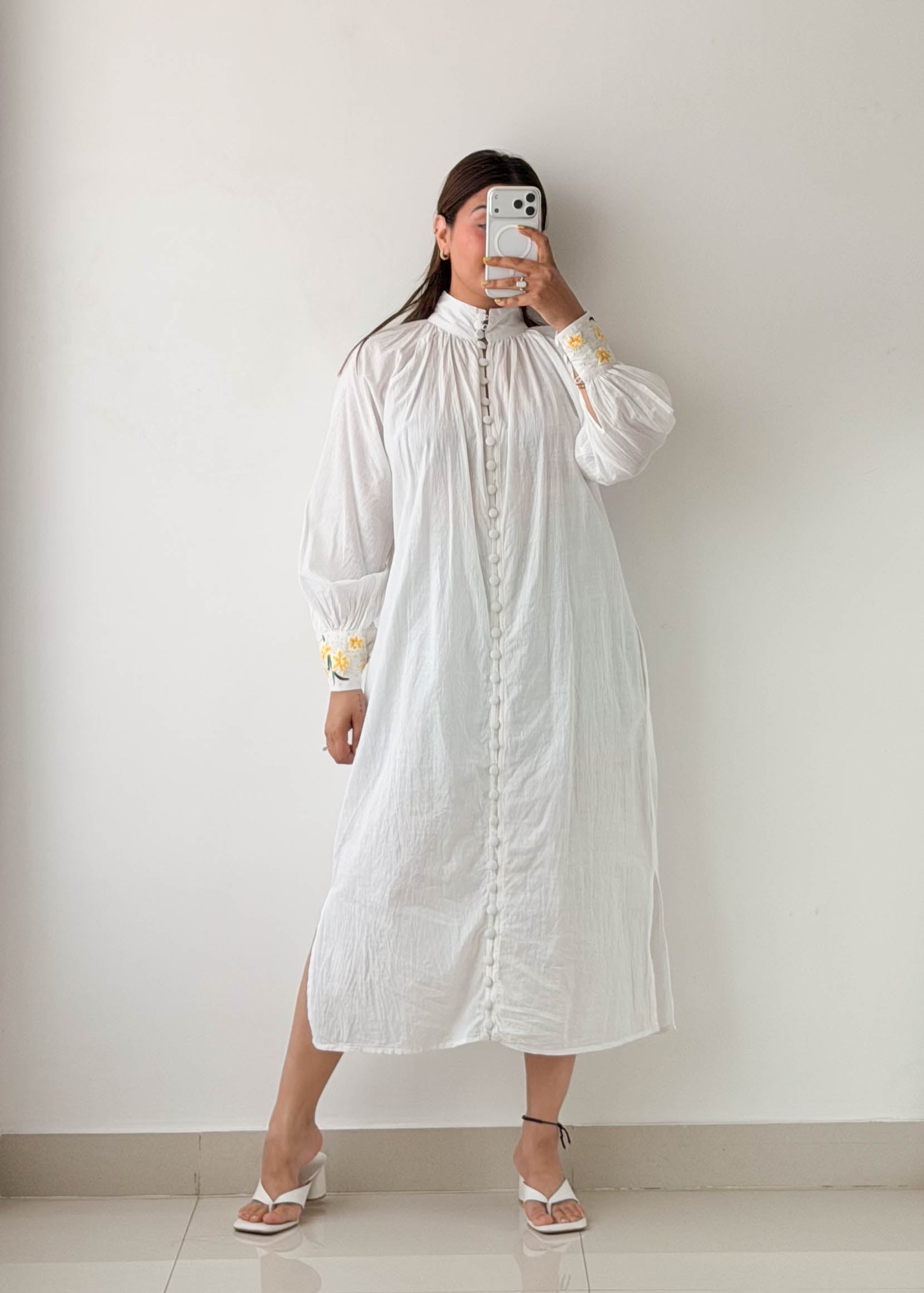 Size M-L White Embroidered Shirt Midi Dress