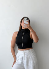 Size S-M Black Zip Front Crop Top