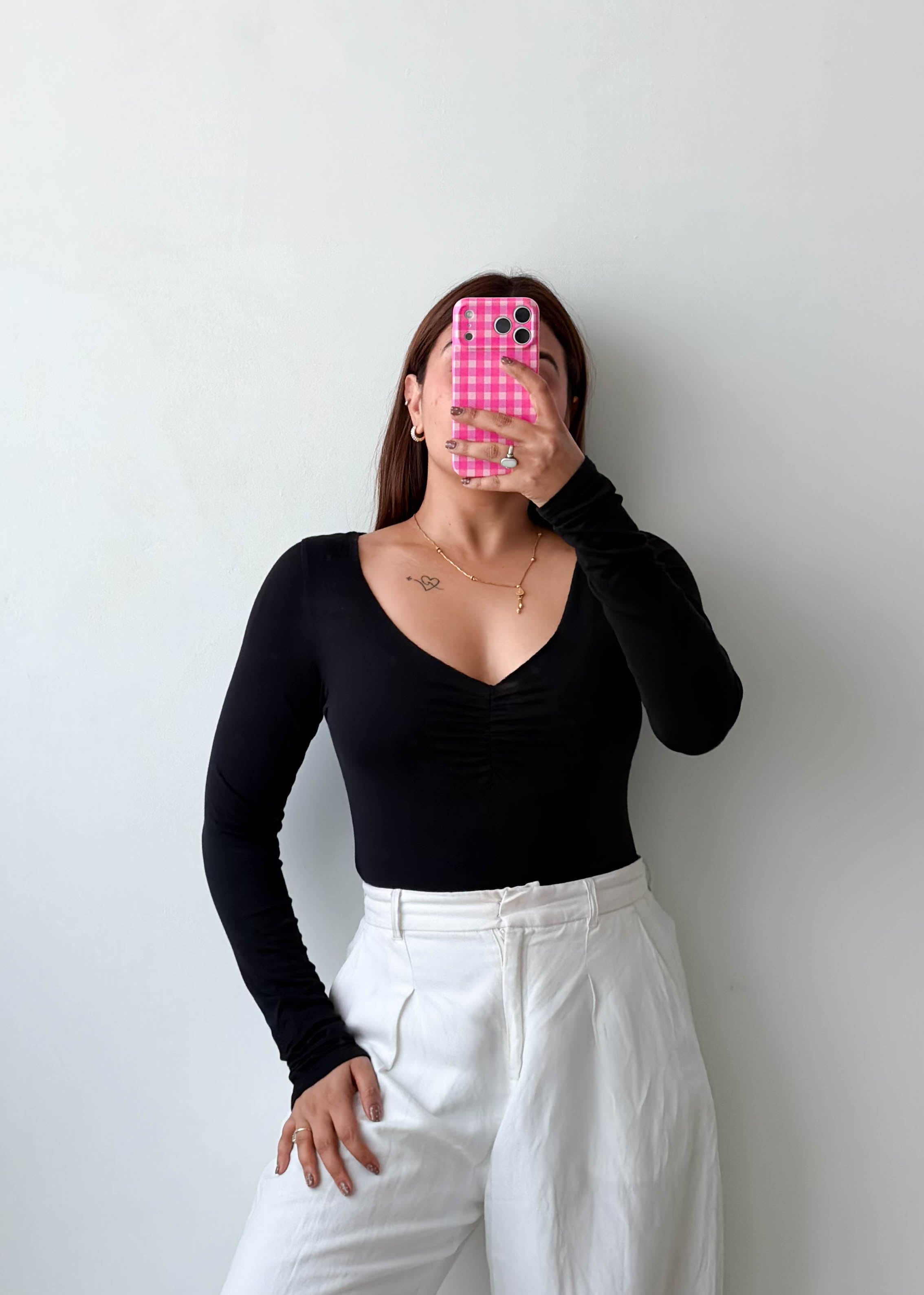 Size M-L Black Sweetheart Neck Long Sleeve Bodysuit