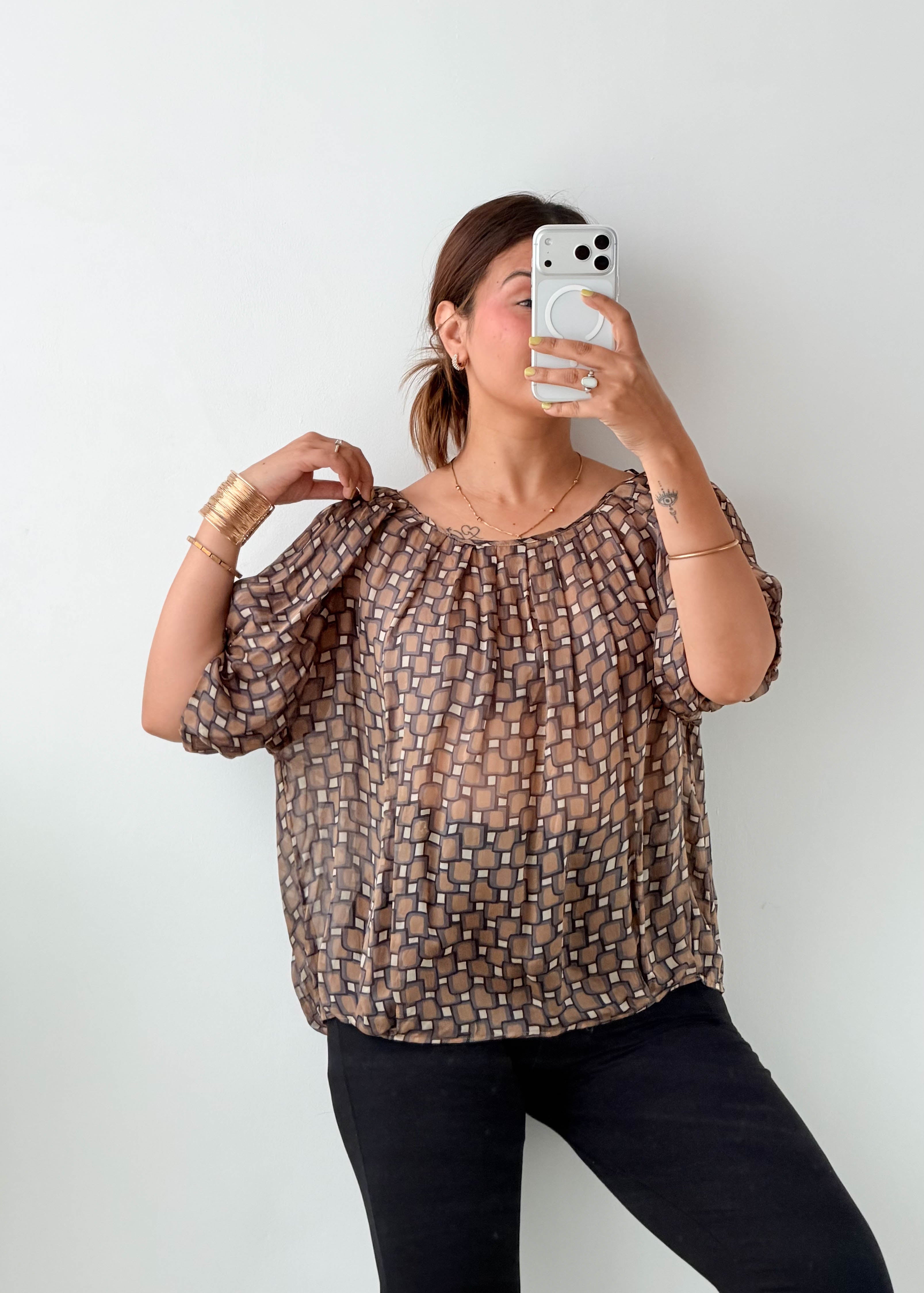 Size M-L Brown Geometric Balloon Top