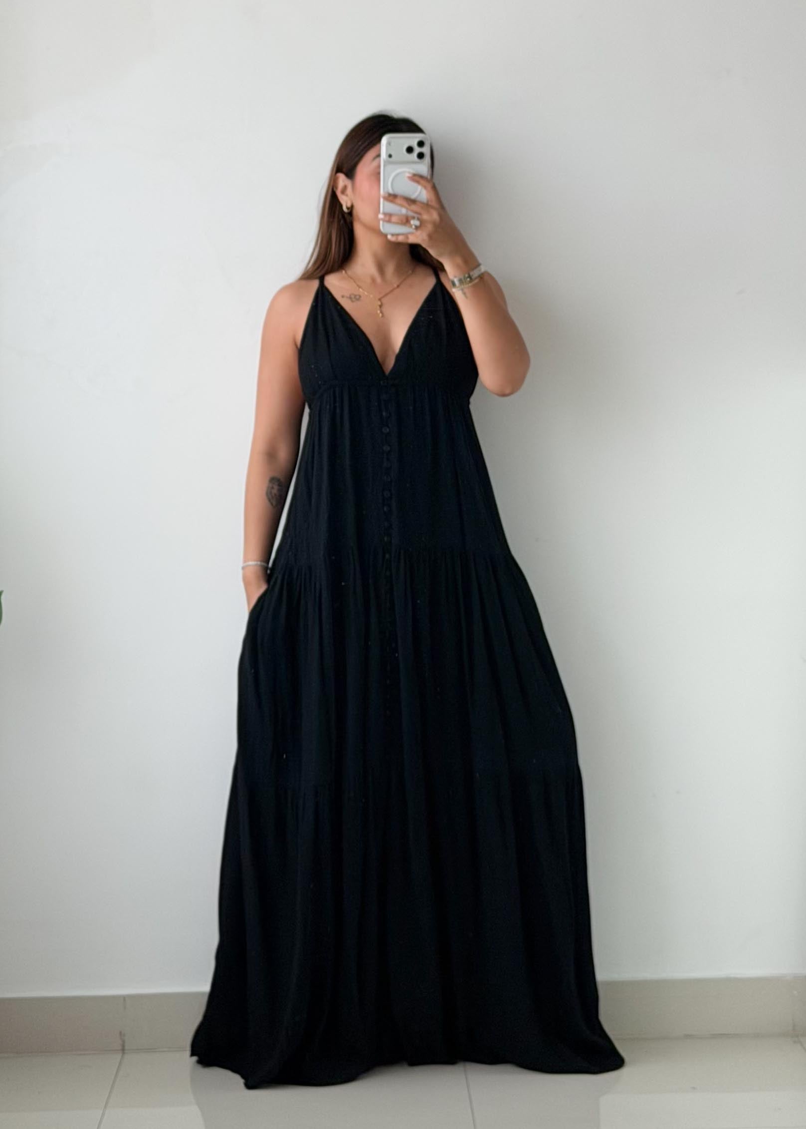 Size S-M Black V-Neck Tiered Maxi Dress