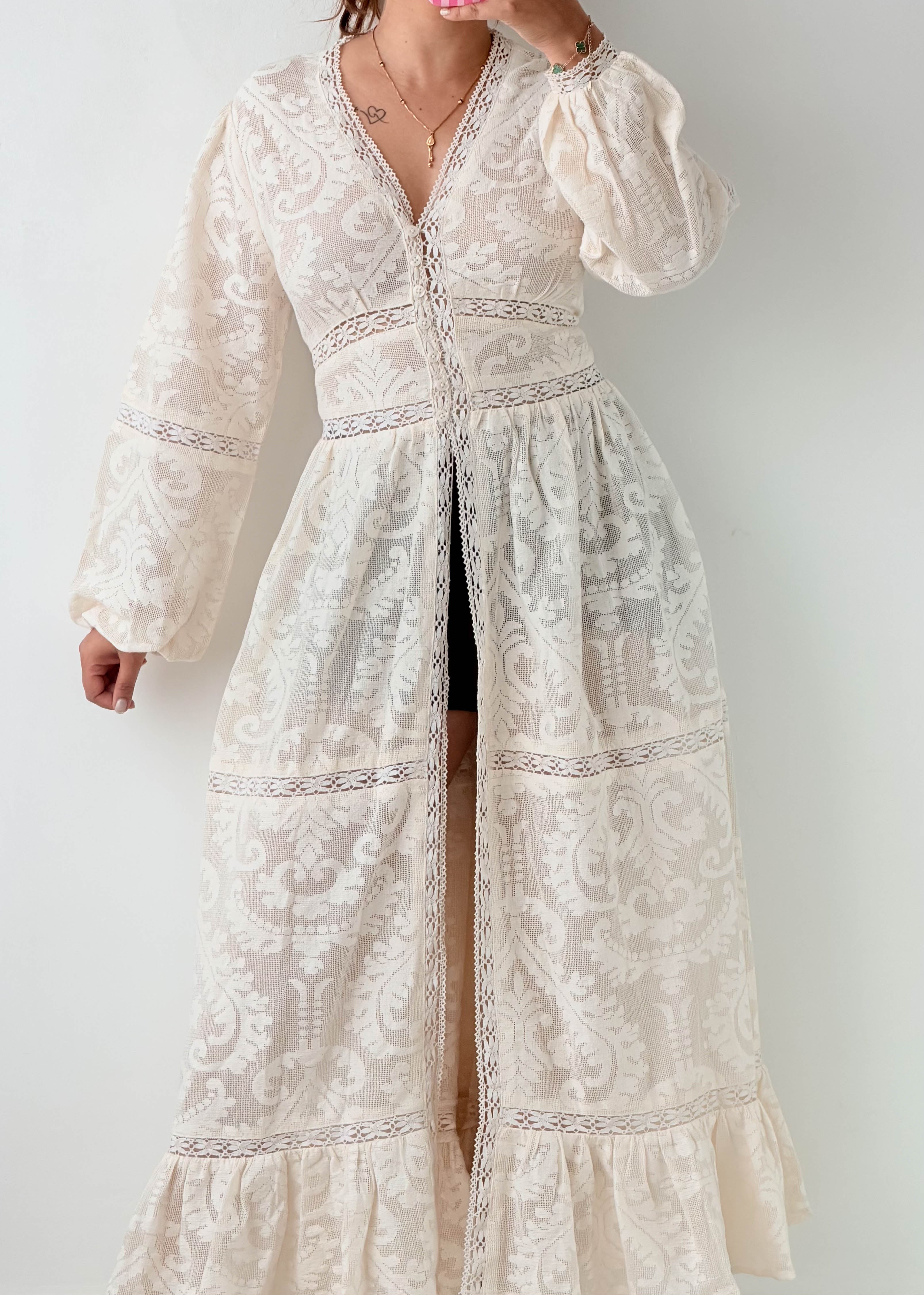 Size M-L White Embroidered Lace Maxi Dress