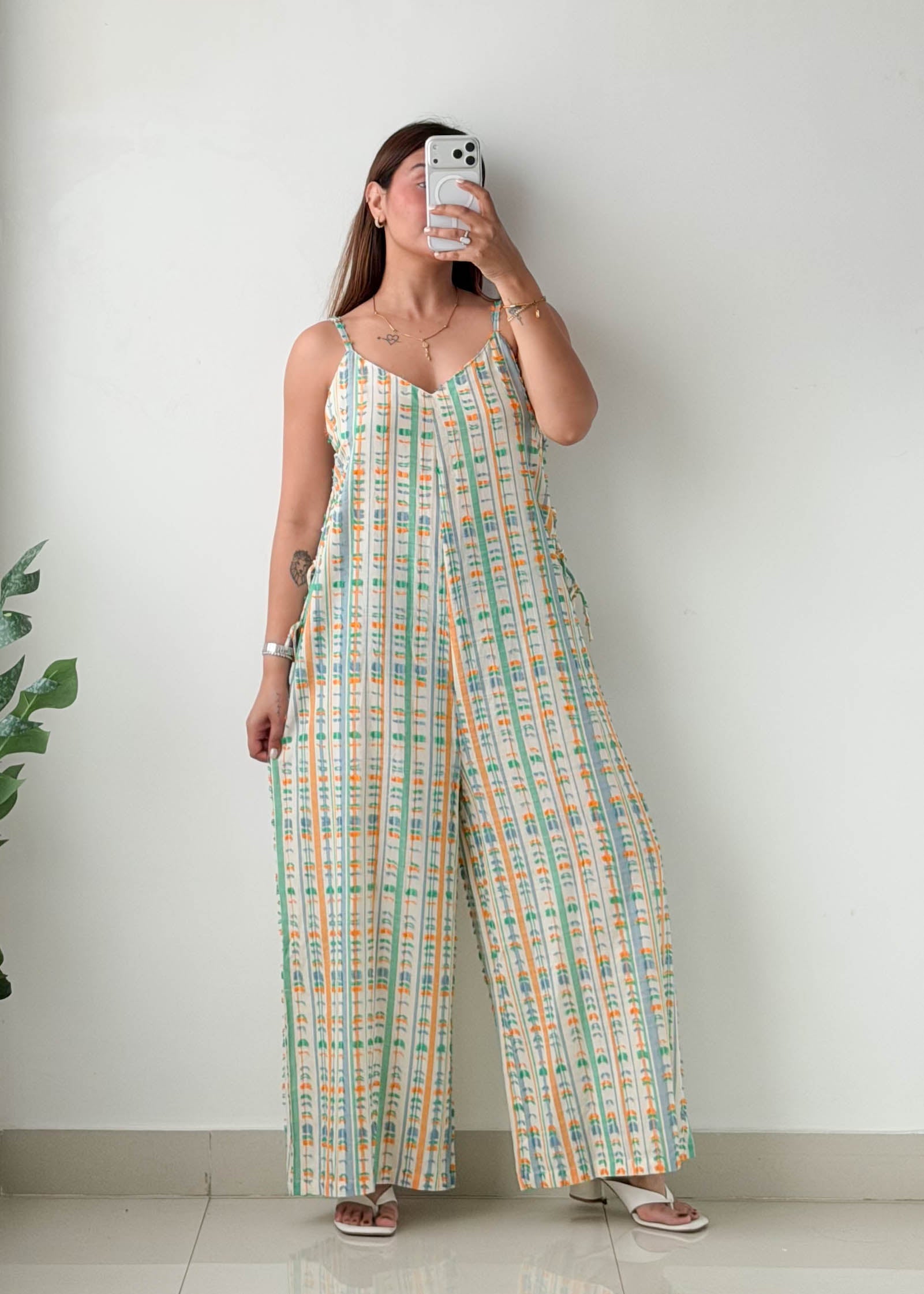 Size M-L Multicolor Striped Wide-Leg Jumpsuit