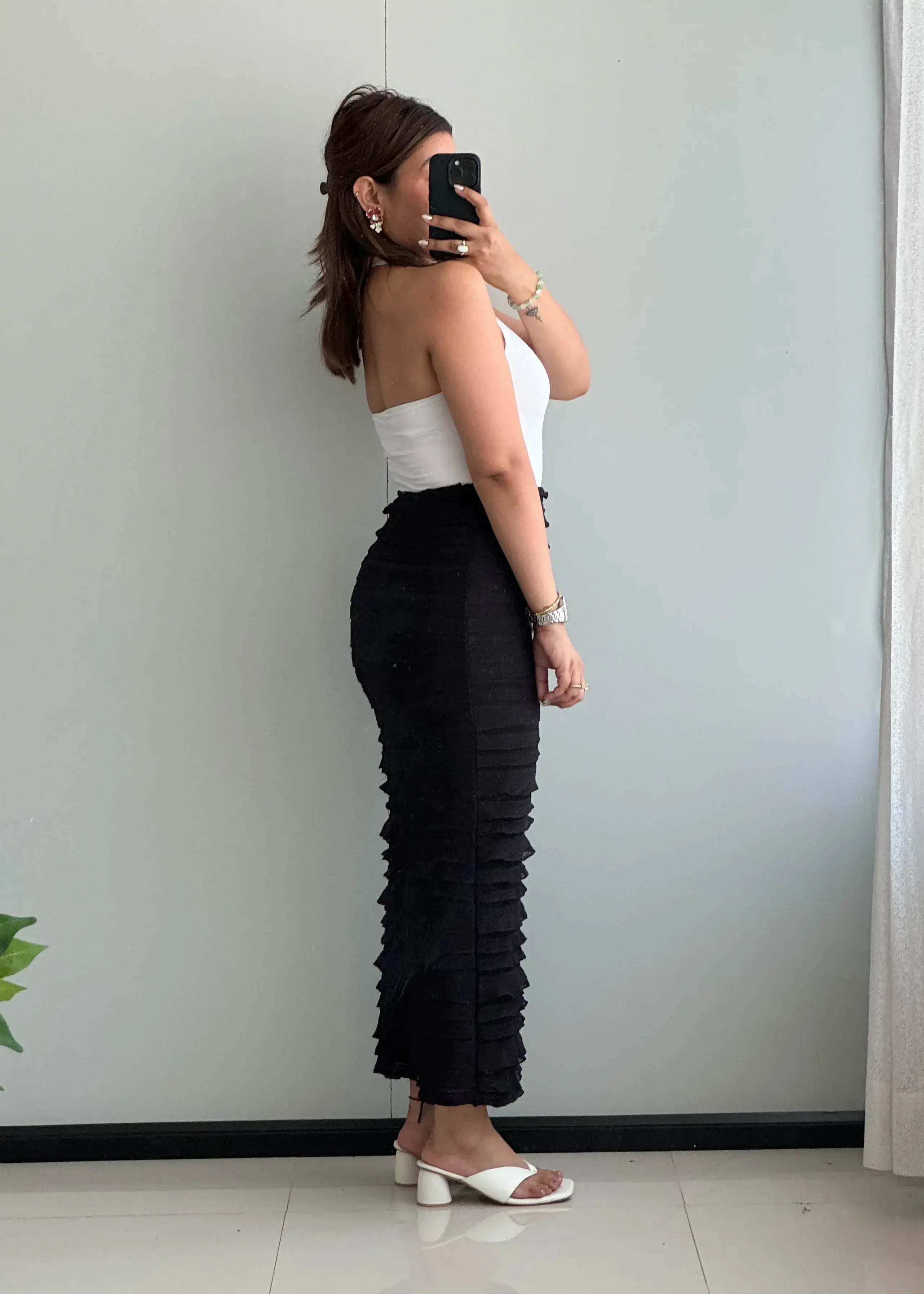 Waist : 26-28, Black Mesh Long skirt with Lining inside - Closet by Payal
