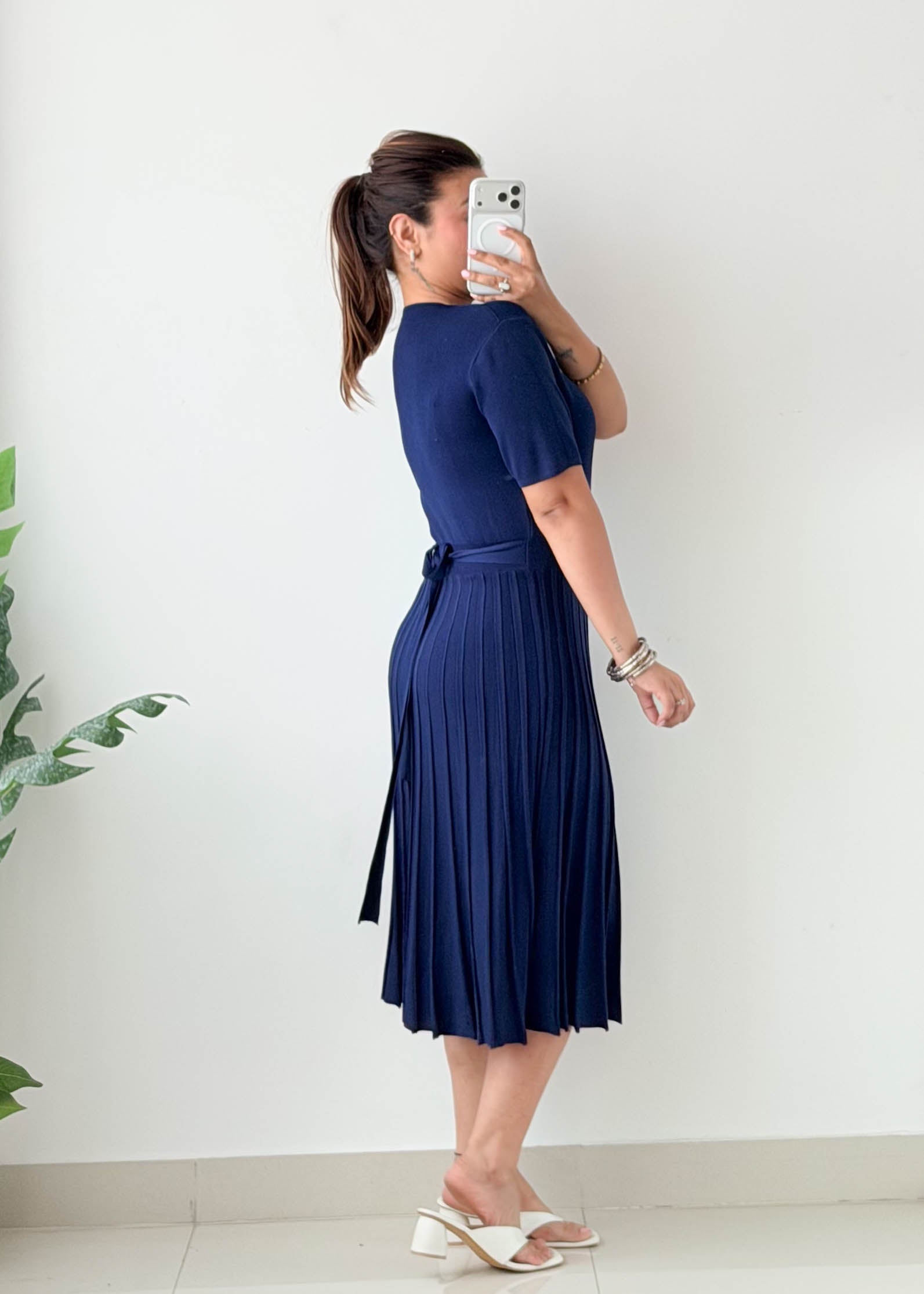 Size M-L Navy Pleated Wrap Knit Midi Dress