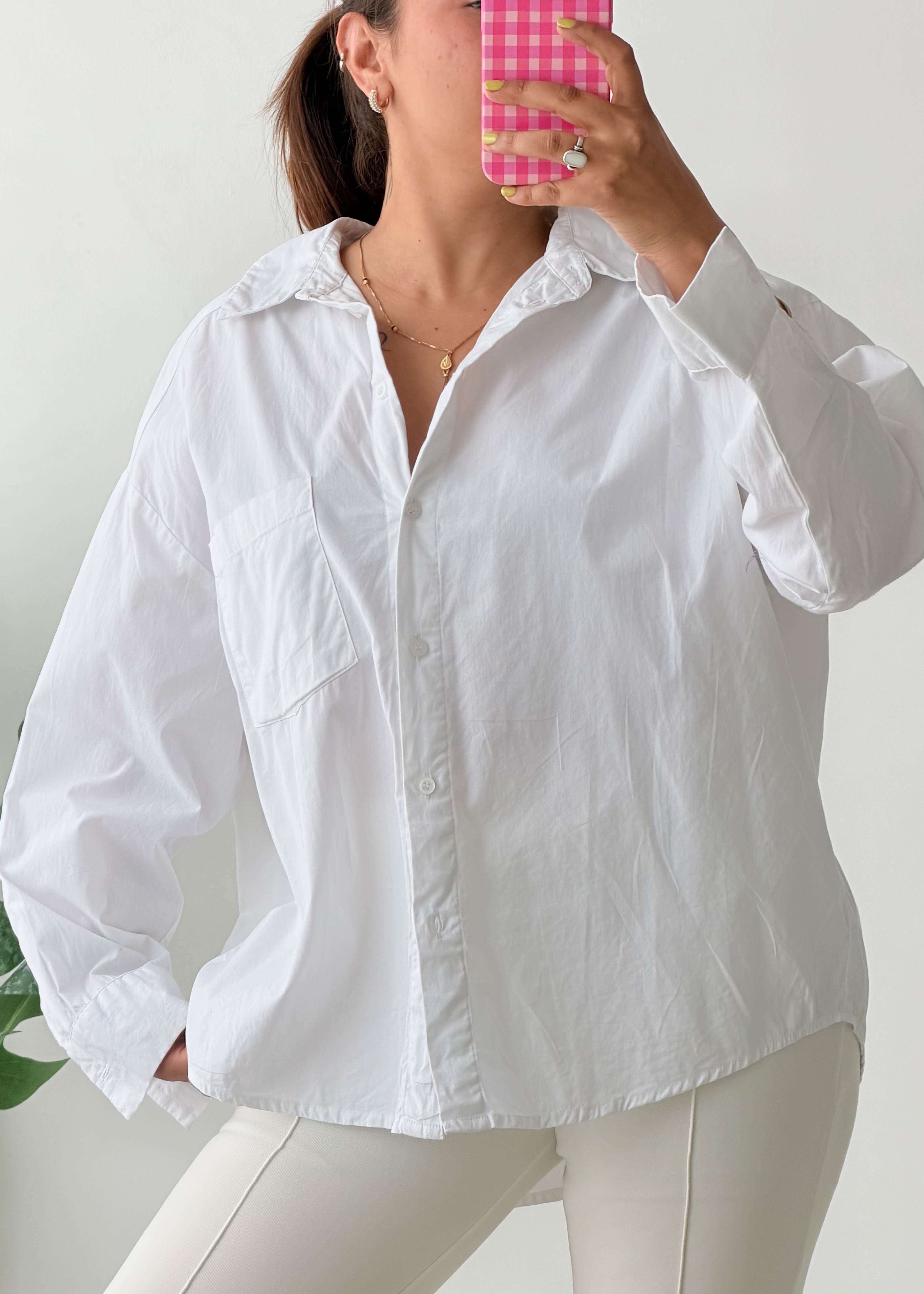 Size M-L White Oversized Pocket Shirt