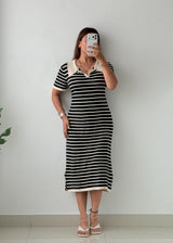 Size L-XL Black & White Striped Collared Knit Maxi Dress
