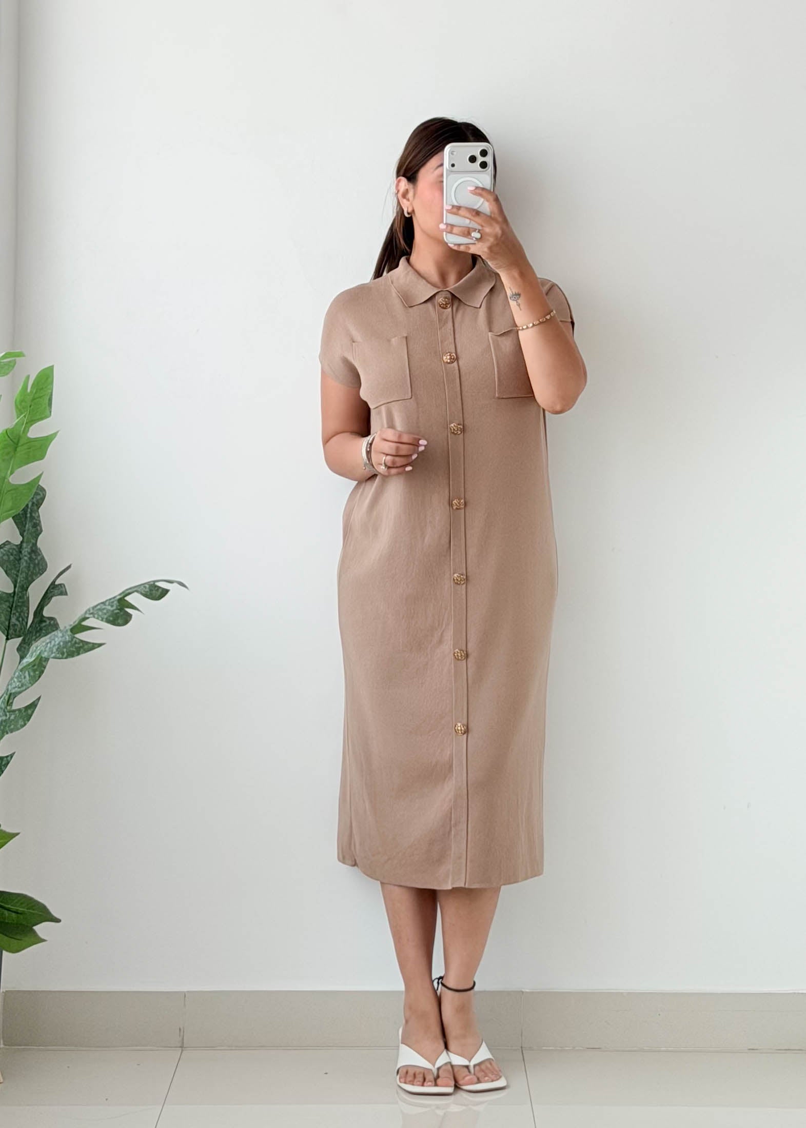 Size M-L Beige Button-Down Shirt Midi Dress