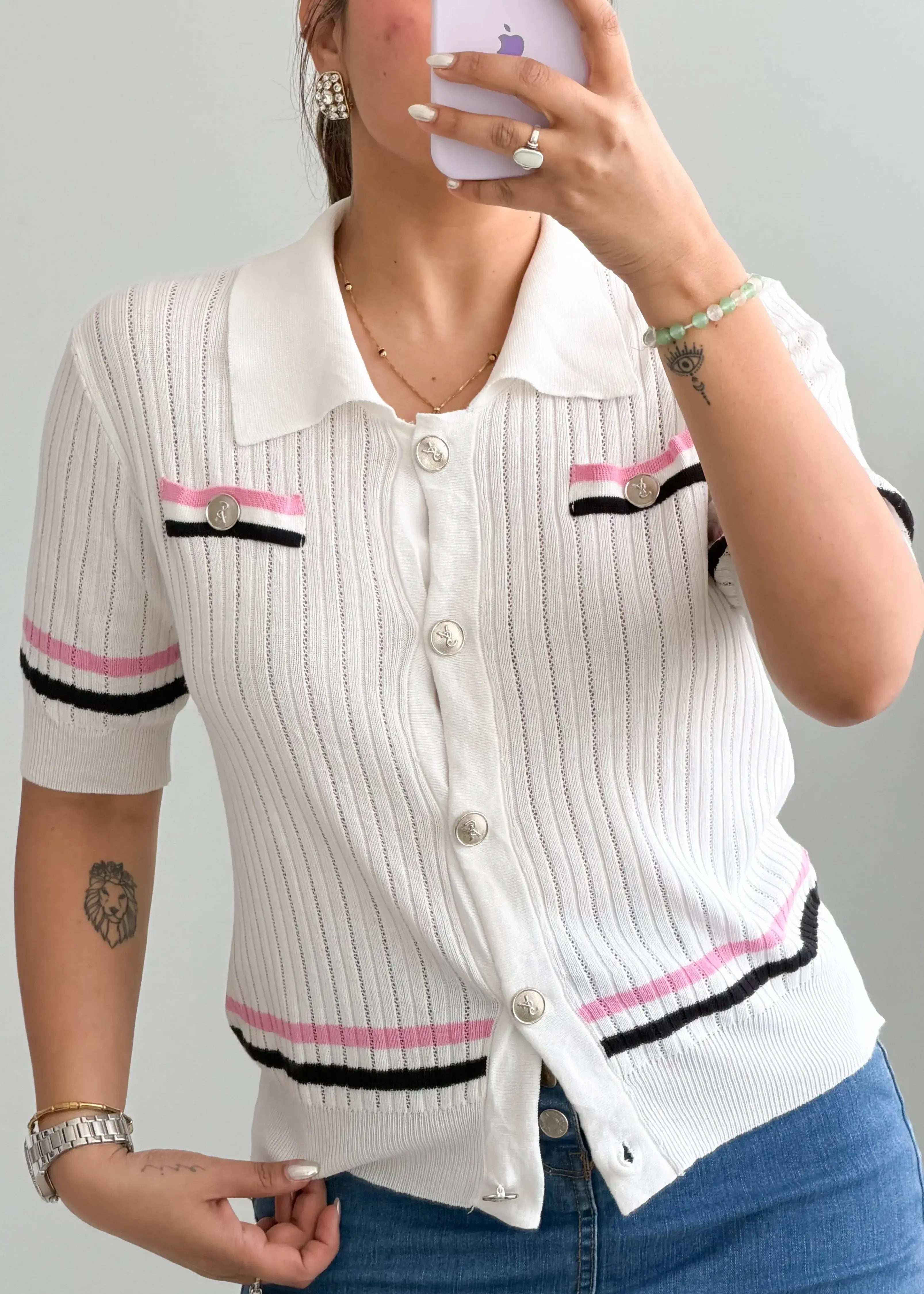 Size M-L, White Collared Knit Button Top - Closet by Payal