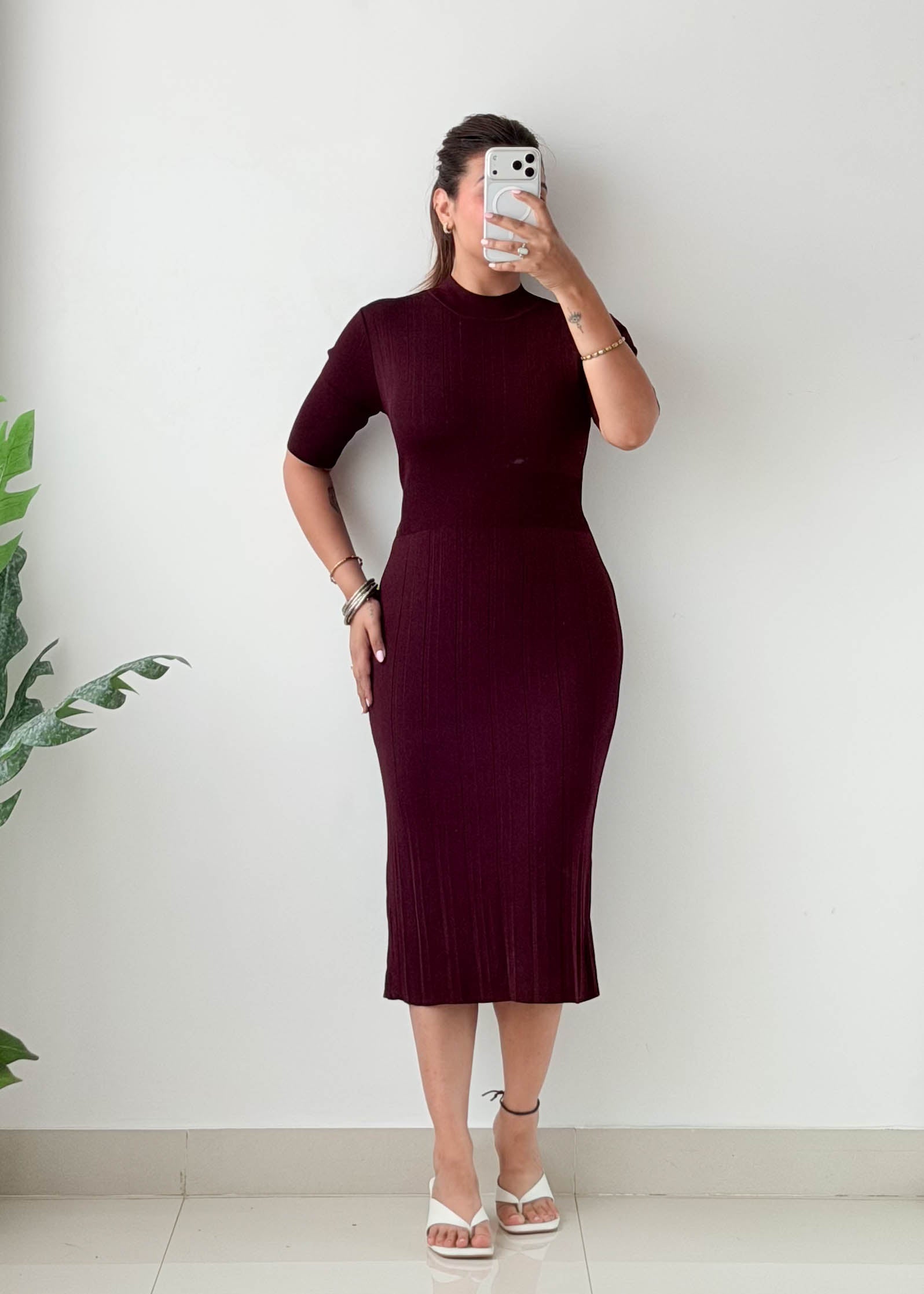 Size M-L Burgundy Ribbed Mock Neck Midi Dress